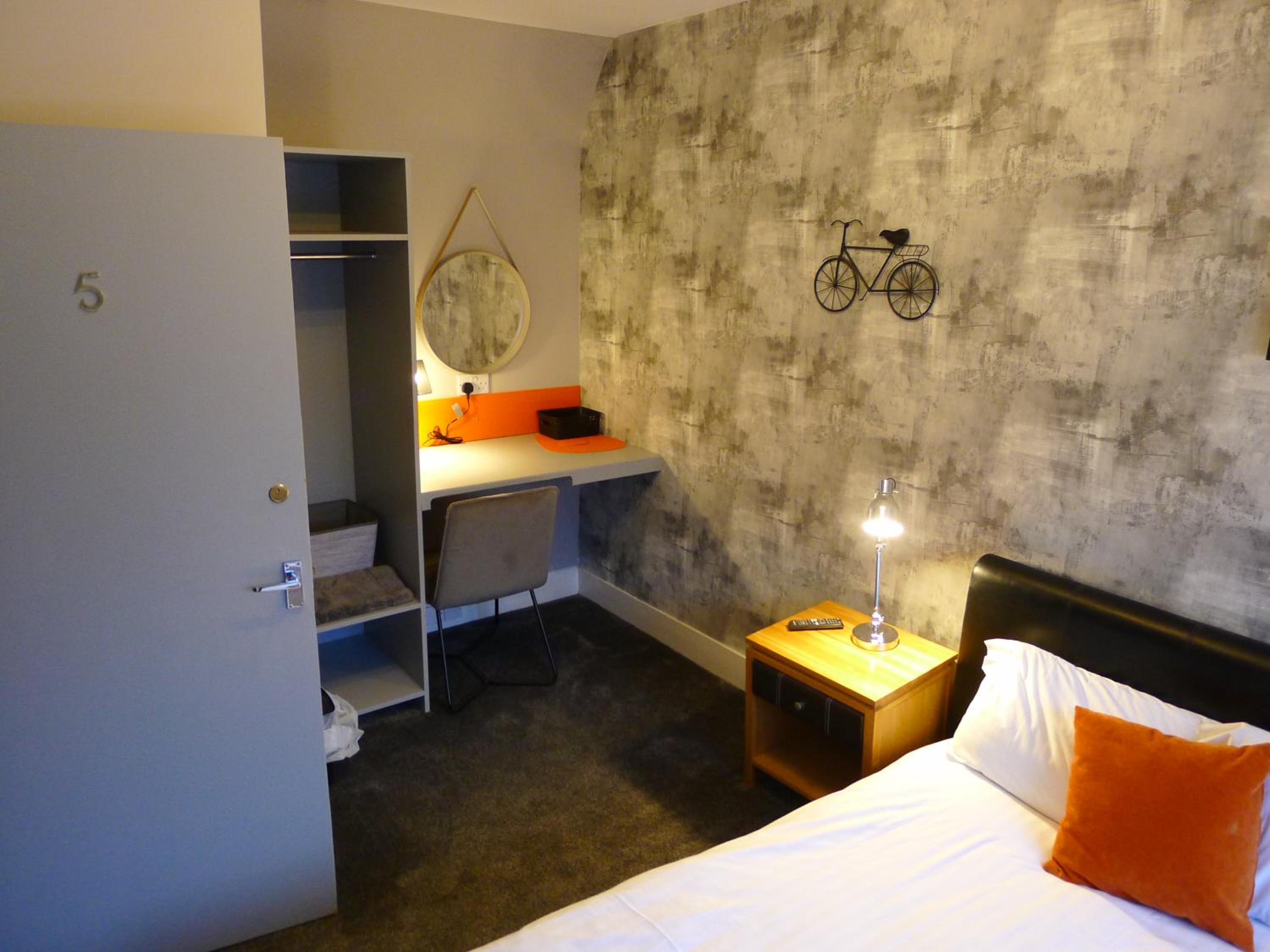hotel room