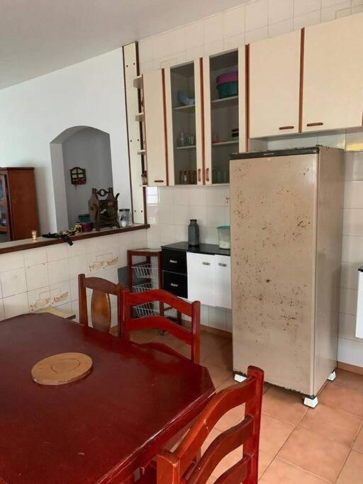 Casa espaçosa garagem para 6 carros