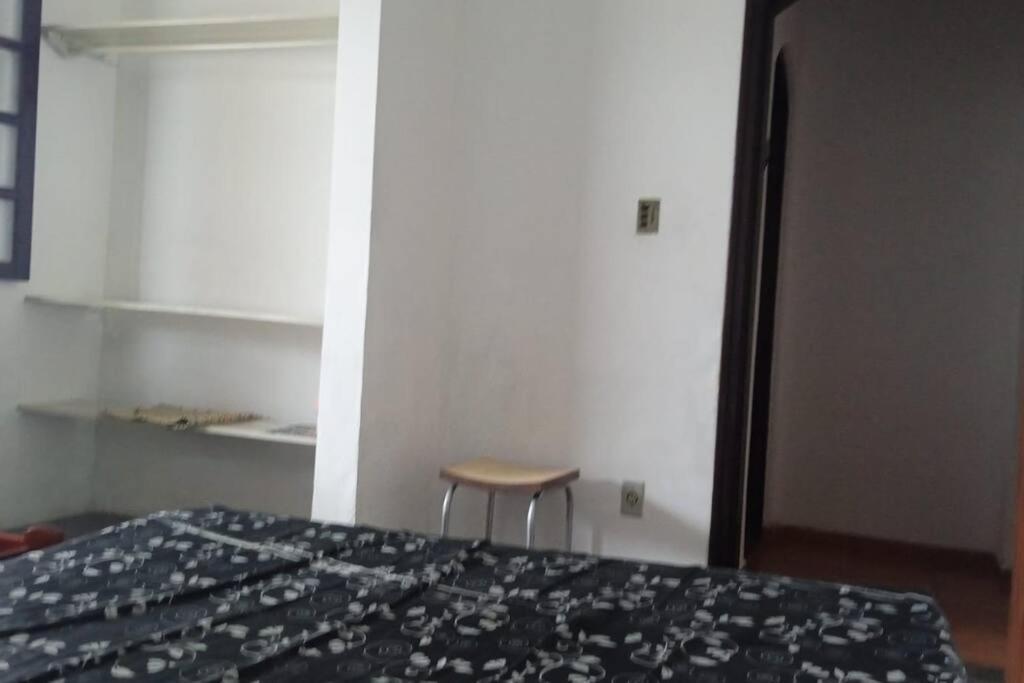 Casa espaçosa garagem para 6 carros