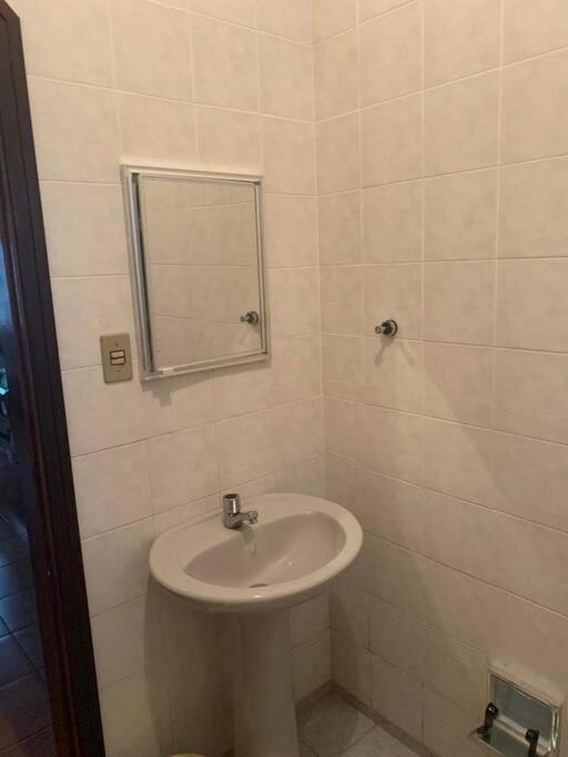 Casa espaçosa garagem para 6 carros