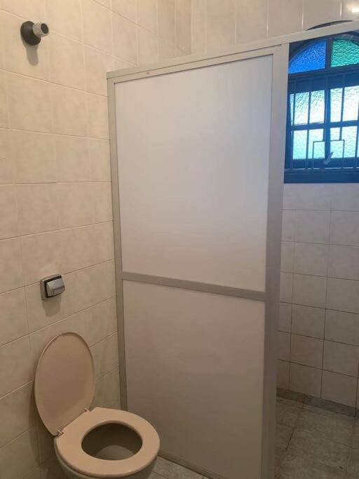 Casa espaçosa garagem para 6 carros