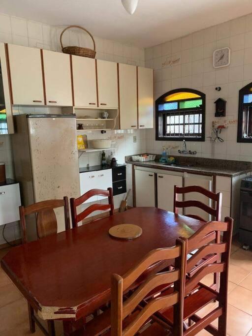 Casa espaçosa garagem para 6 carros