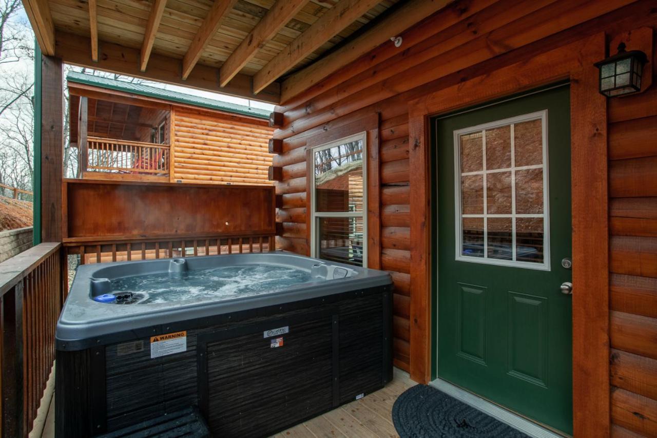 Tennessee Time Hot Tub GameRoom view 3