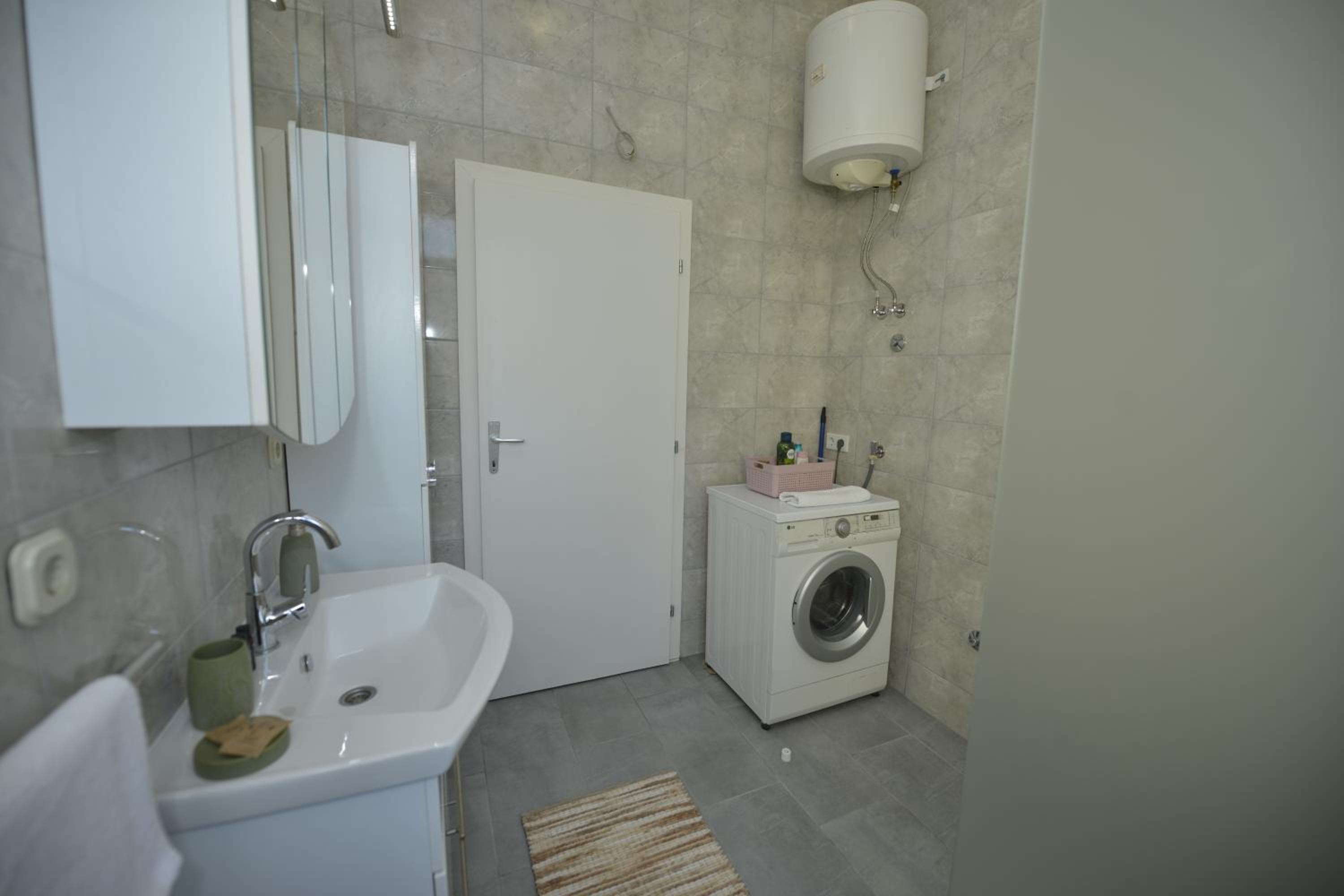 Lilium Apartment