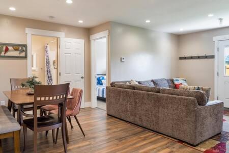 Teton Crest Lodge Sleeps 24 Ideal Reunion Spot view 5