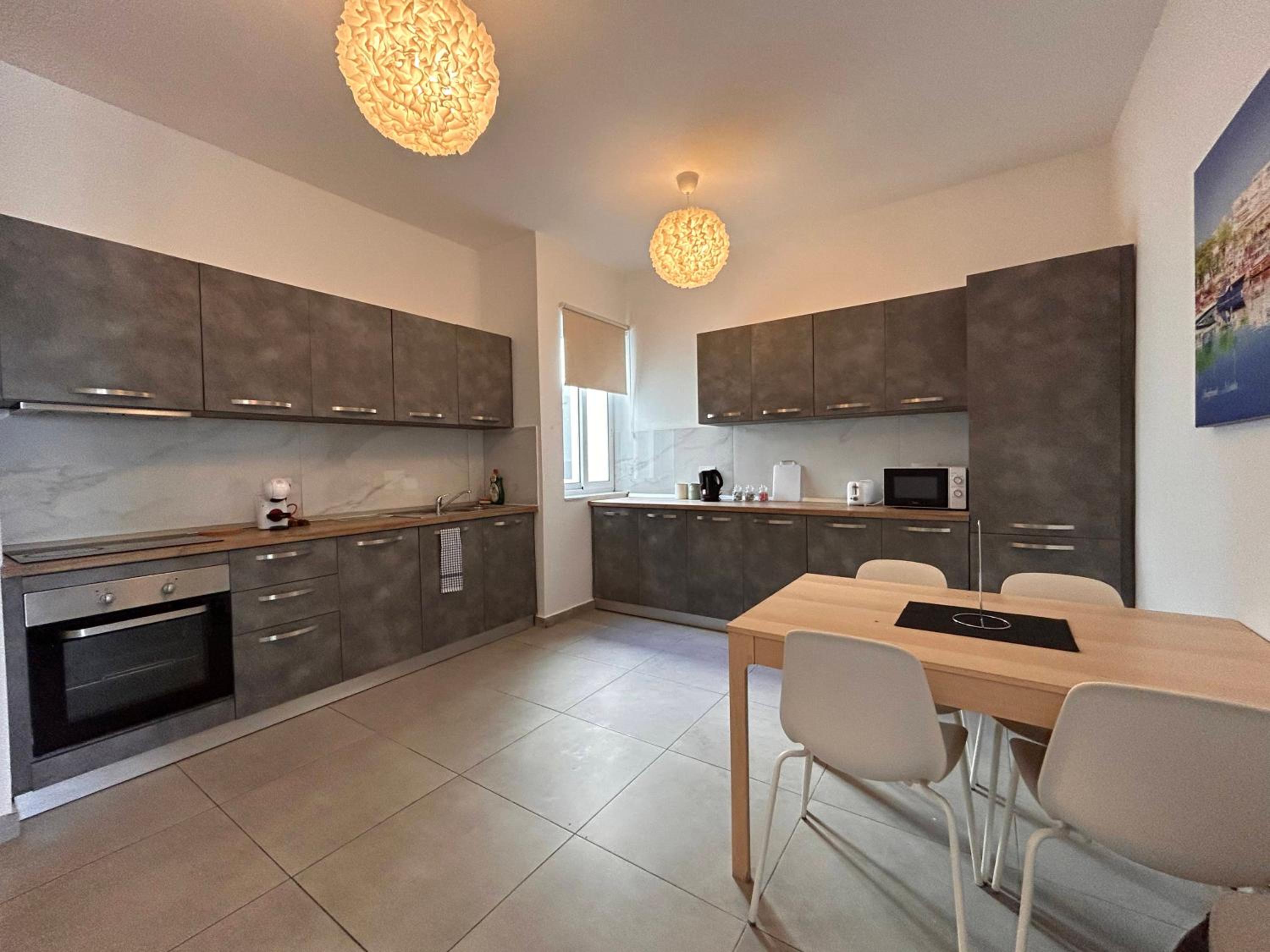 Spacious Qawra Penthouse, photo 15