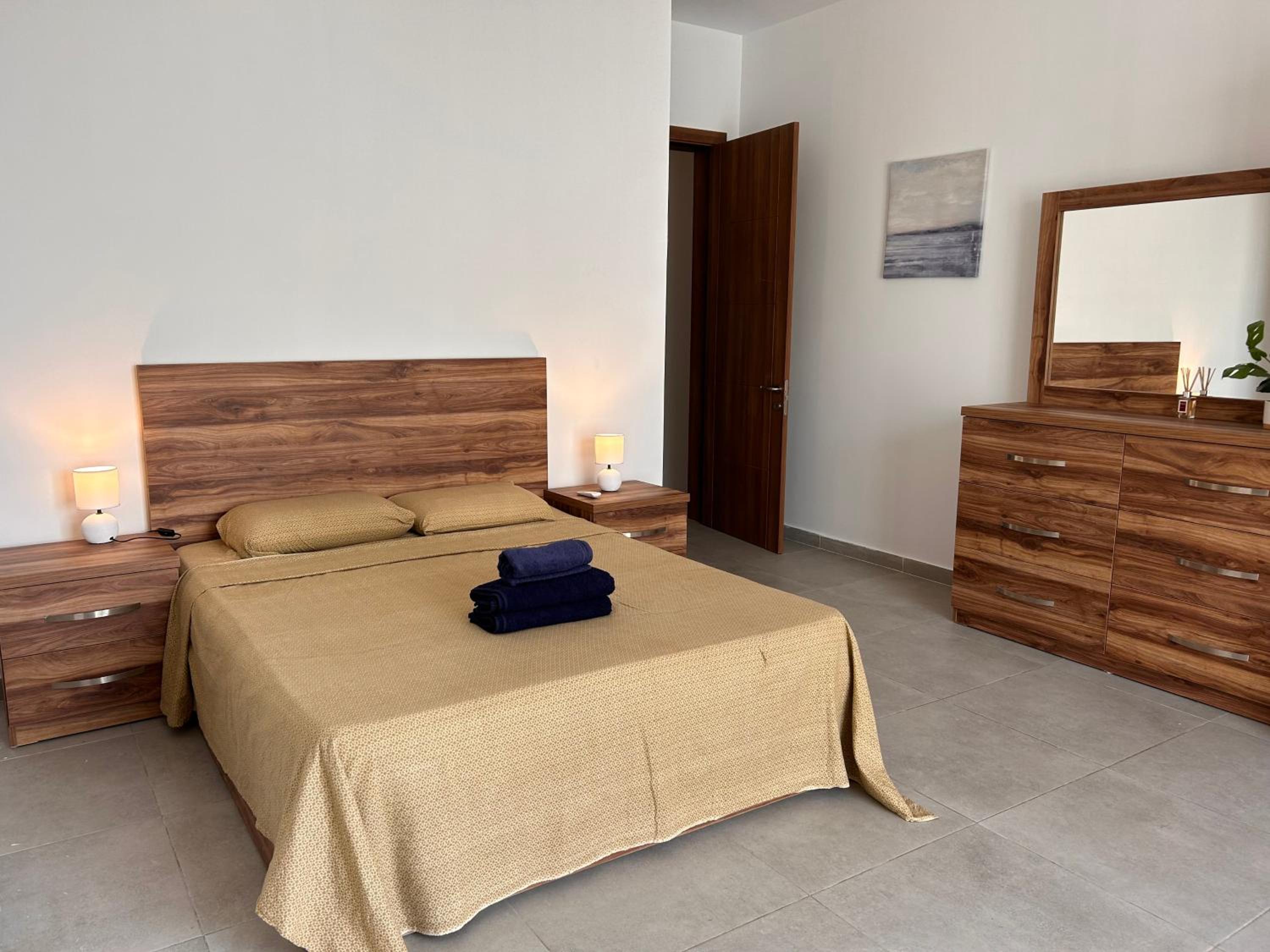 Spacious Qawra Penthouse, photo 9