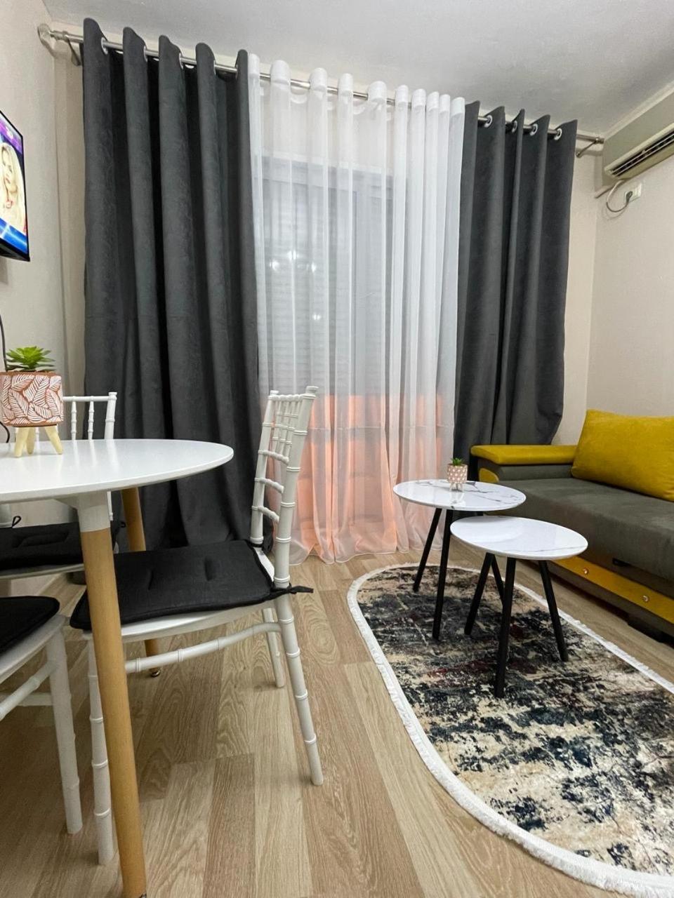 COMFORT APARTMENT City Center Tirana
