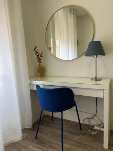 Fantastic 1 Bedroom Apartment at Roma Avenue - 1B view 4