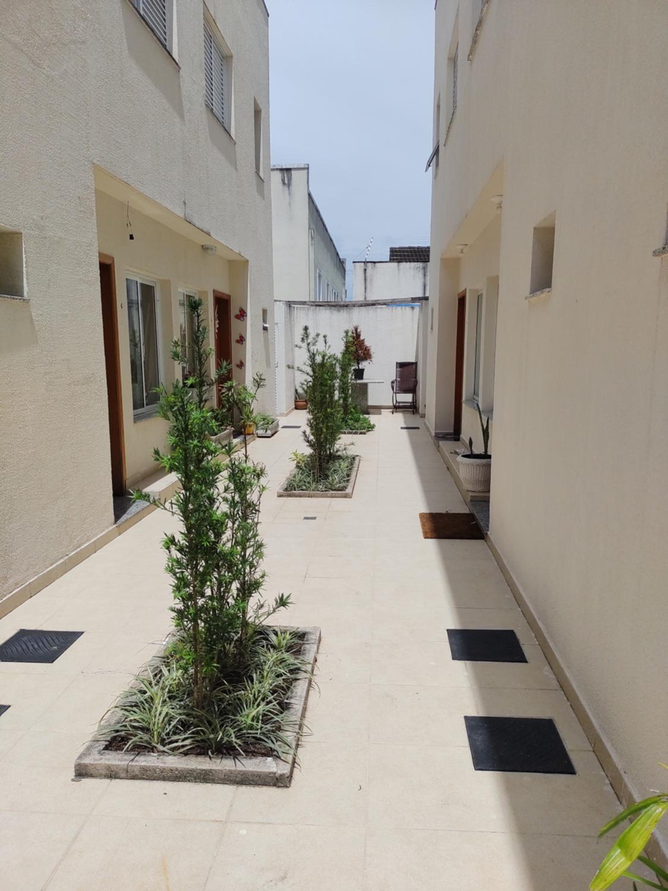 CASA 7 ENSEADA 2 Suíte E ESTACIONAMENTO GRÁTIS e uma ótima localização na enseada