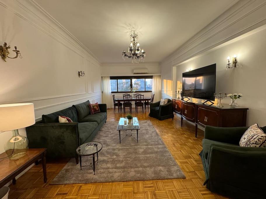 Nile Emerald - Central 1 BDR