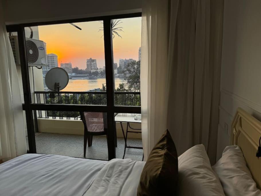 Nile Emerald - Central 1 BDR