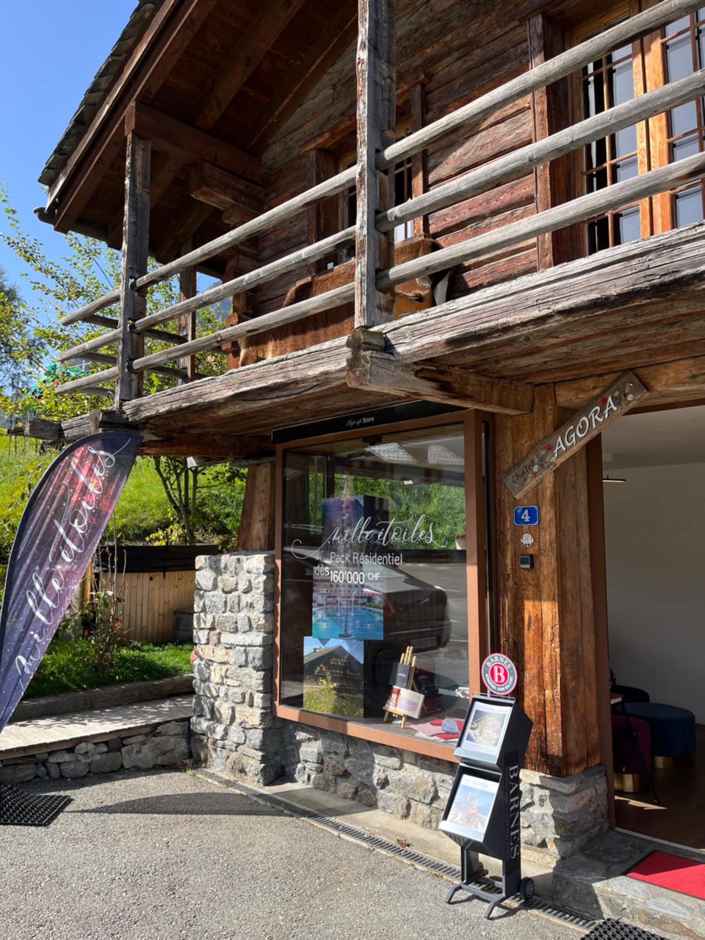 Mazot Agora Suite - Pop-Up Gallery Experience Suite