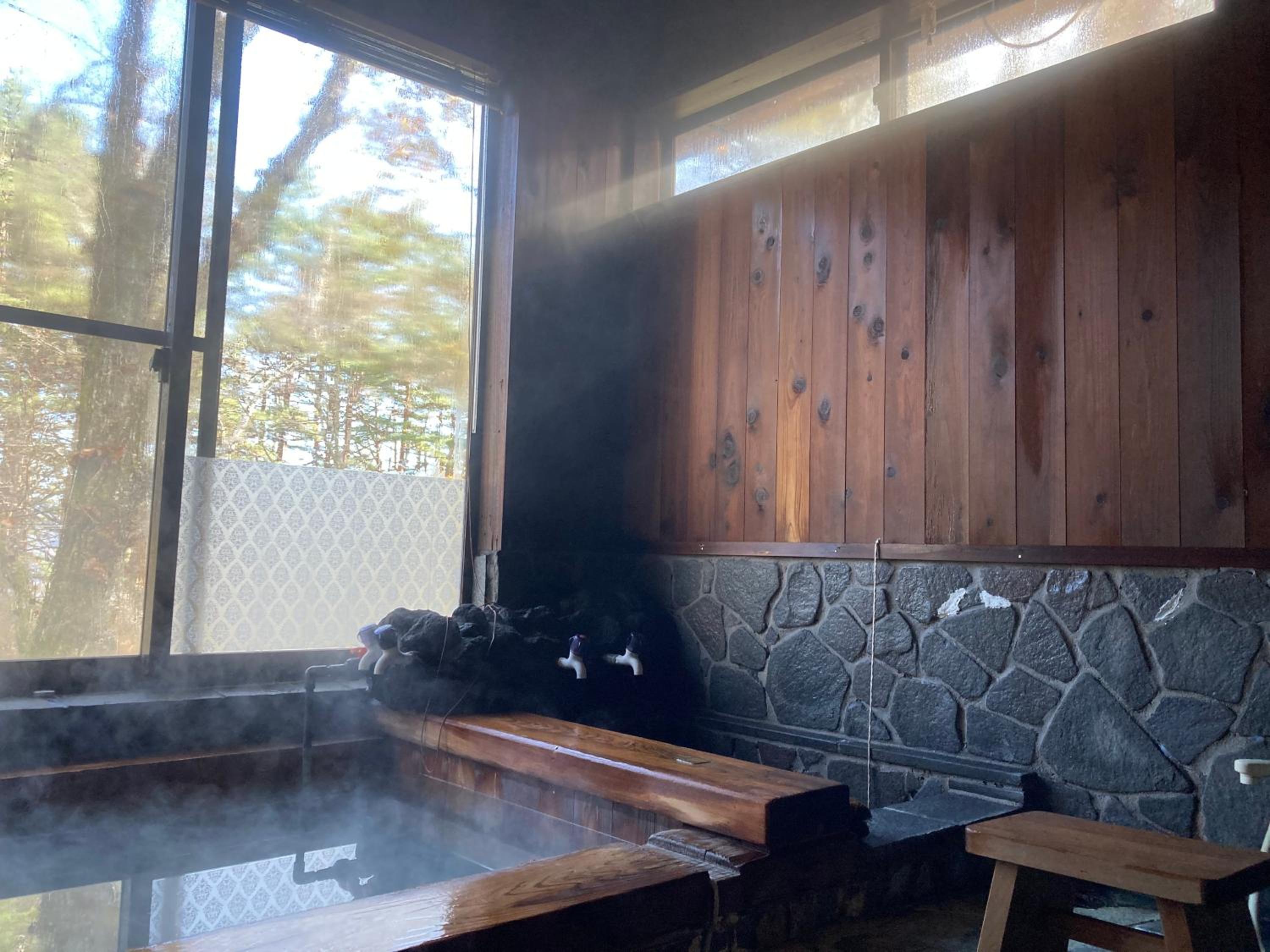 源泉掛け流し付き貸切別荘-Authentic private home with Private Kusatsu Onsen - THE HIDEOUT VILLA KUSATSU- view 4