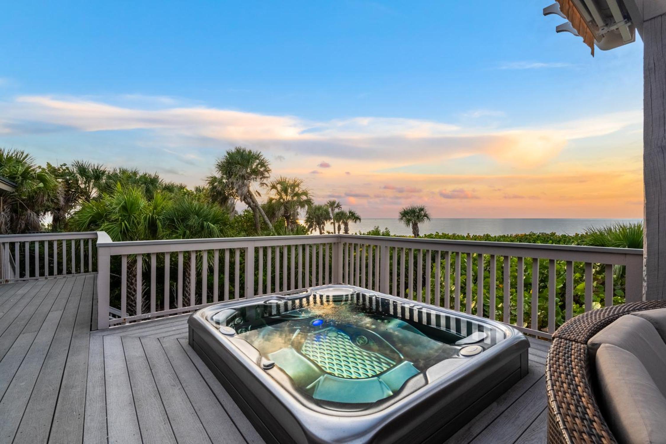 Beachfront,V Private, 360 Views, Sunsets, Hottub view 2