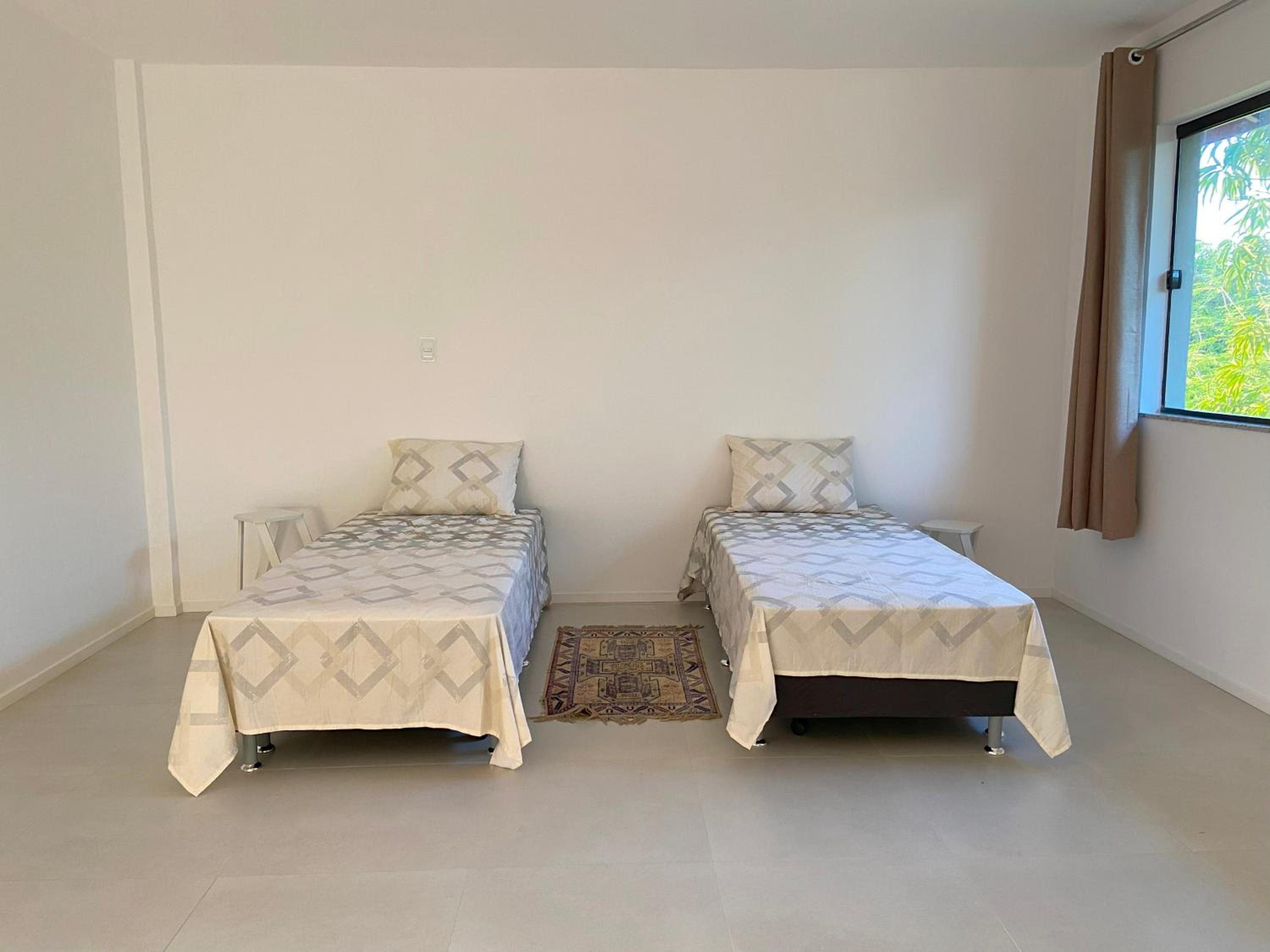 Tiê, Guarajuba, Apartamento Formidável