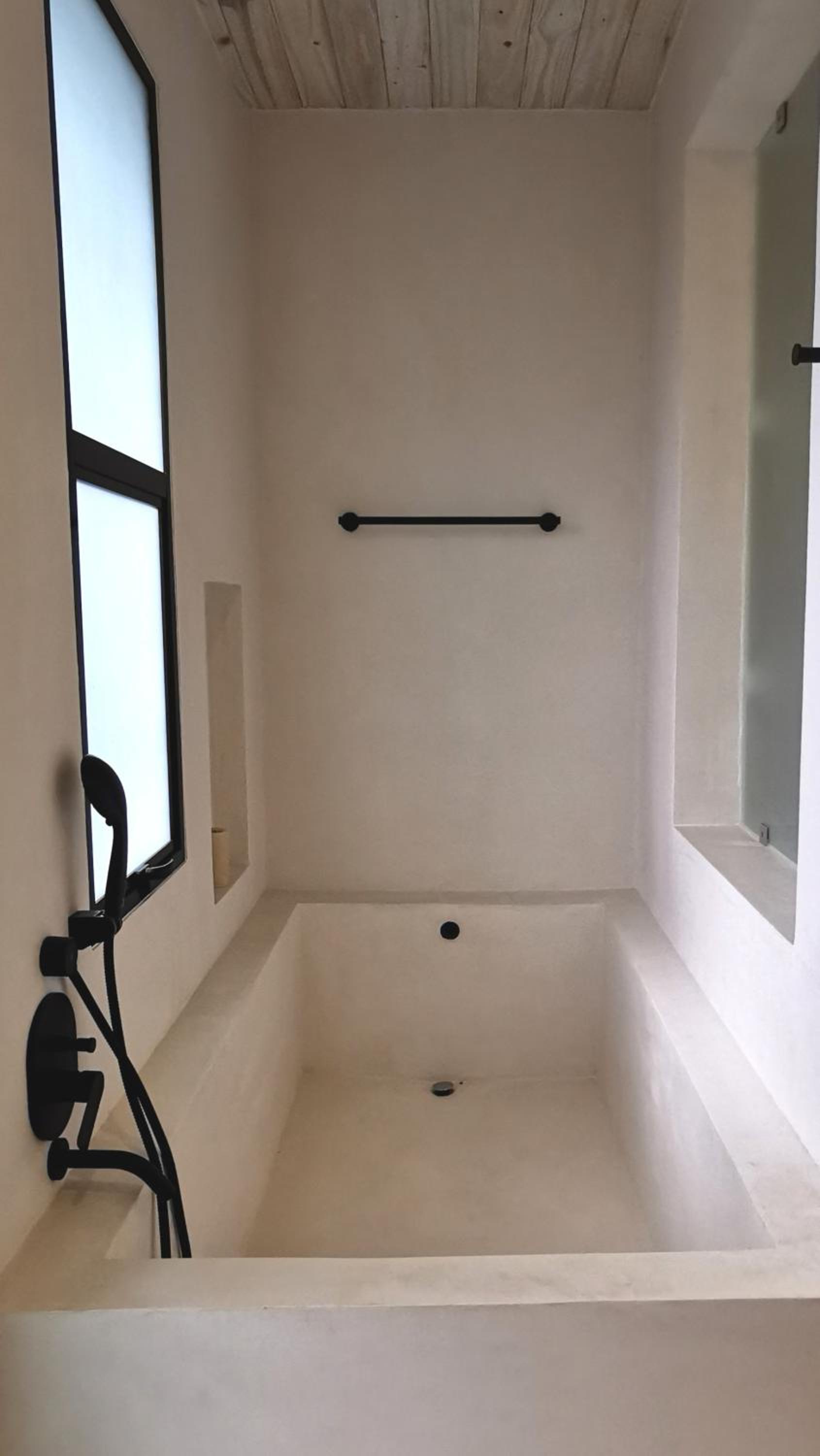 Casa Remy - Walk to the Beach and stay in a private compound! Pool, Kitchen, AC, Wi-Fi