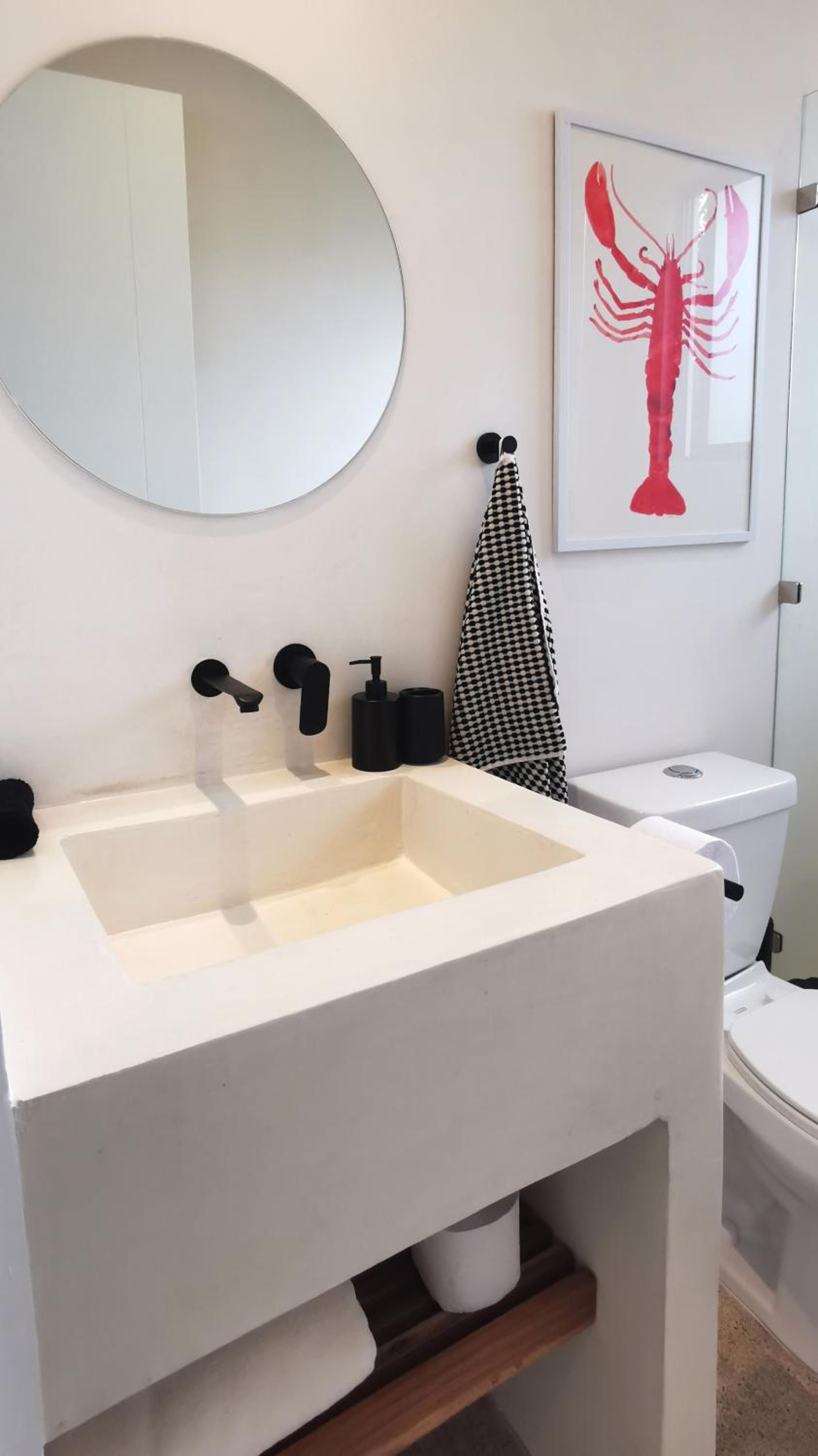Casa Remy - Walk to the Beach and stay in a private compound! Pool, Kitchen, AC, Wi-Fi