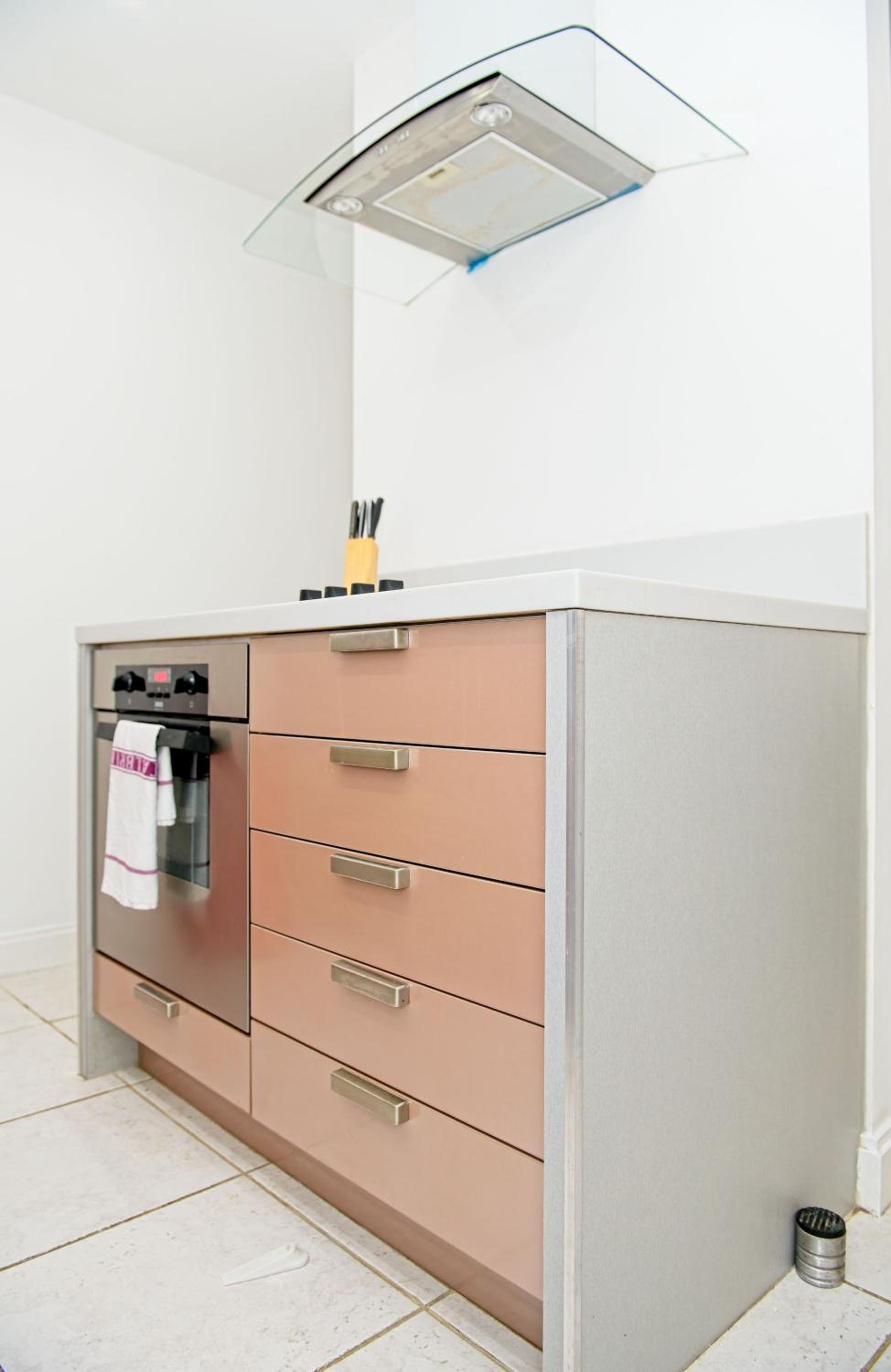 Inners City Apartments -On Suites view 4