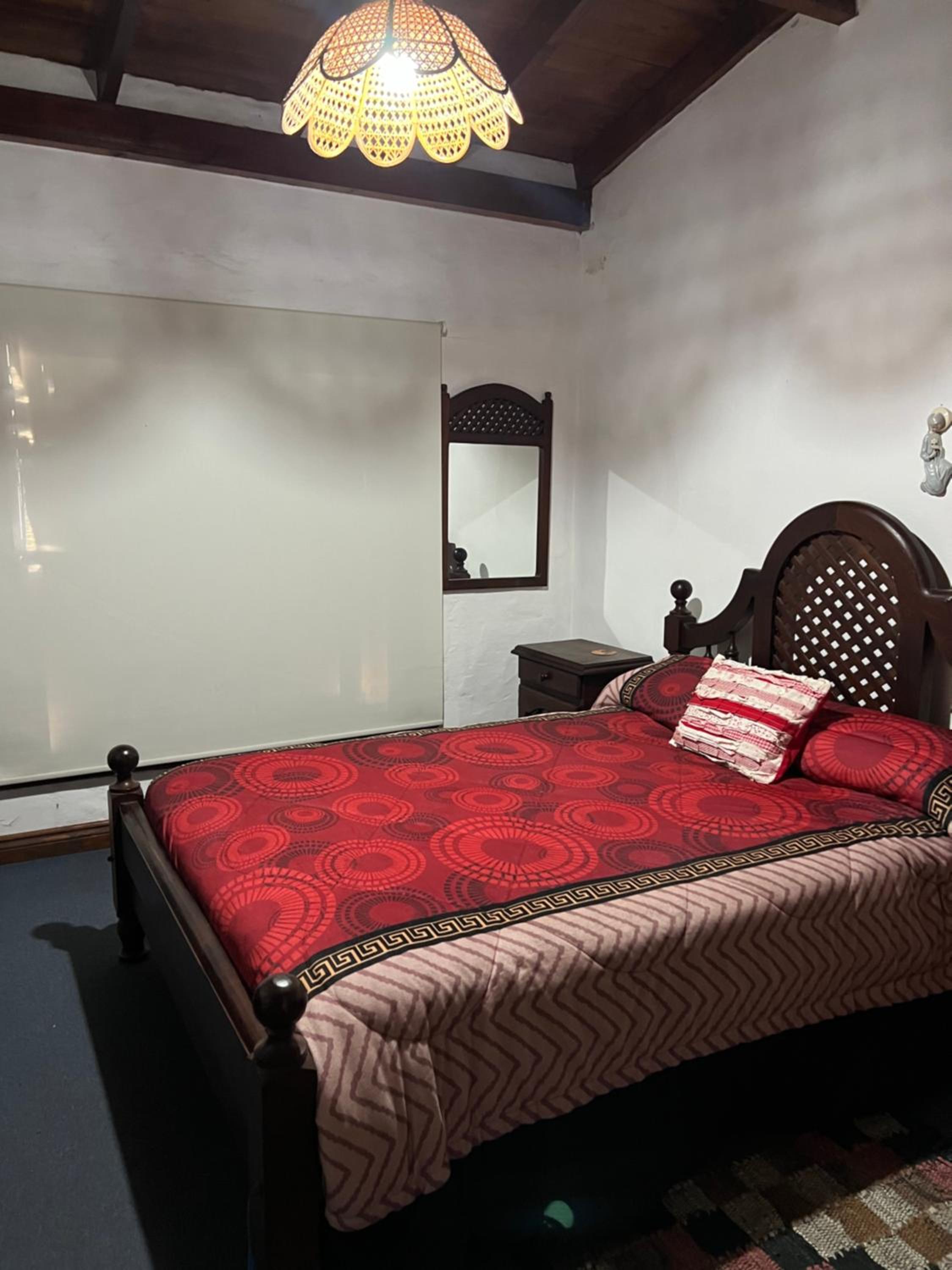 CHALET GRANDE PARA 5 PERSONAS EQUIPADA, CON PATIO INTERNO