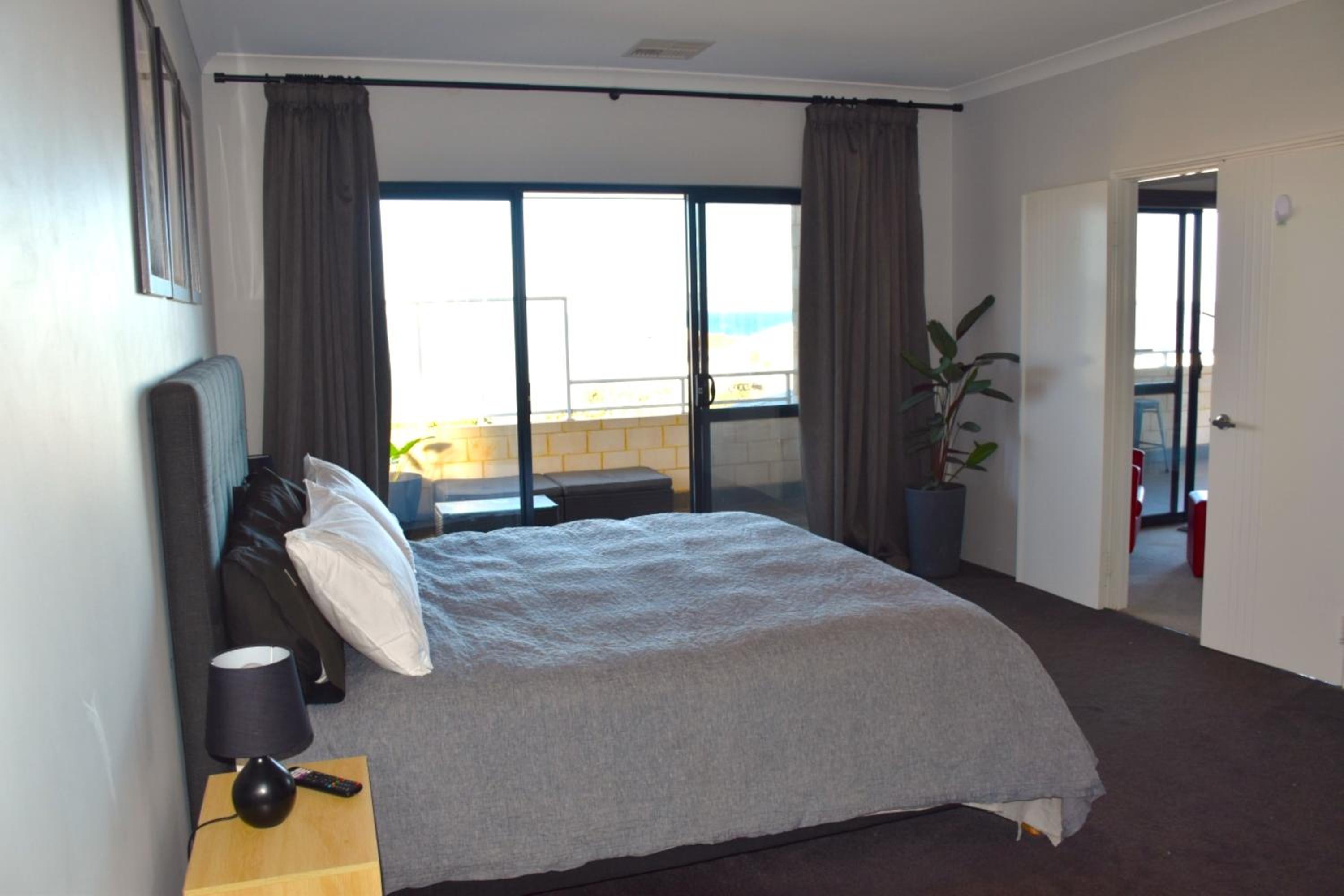 Lagoon Drive Yanchep
