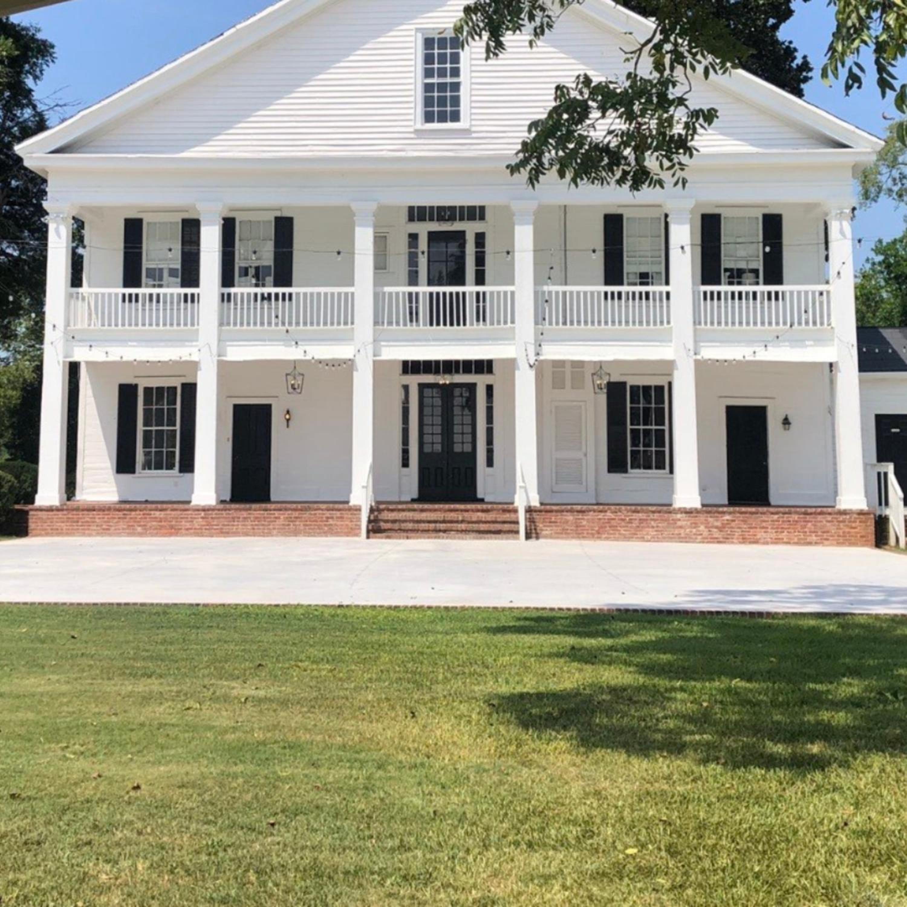 Historic Southern Manor view 4