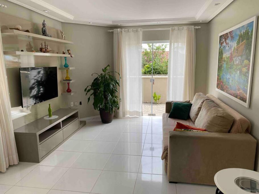 Casa Alto Padrão Frente A Praia