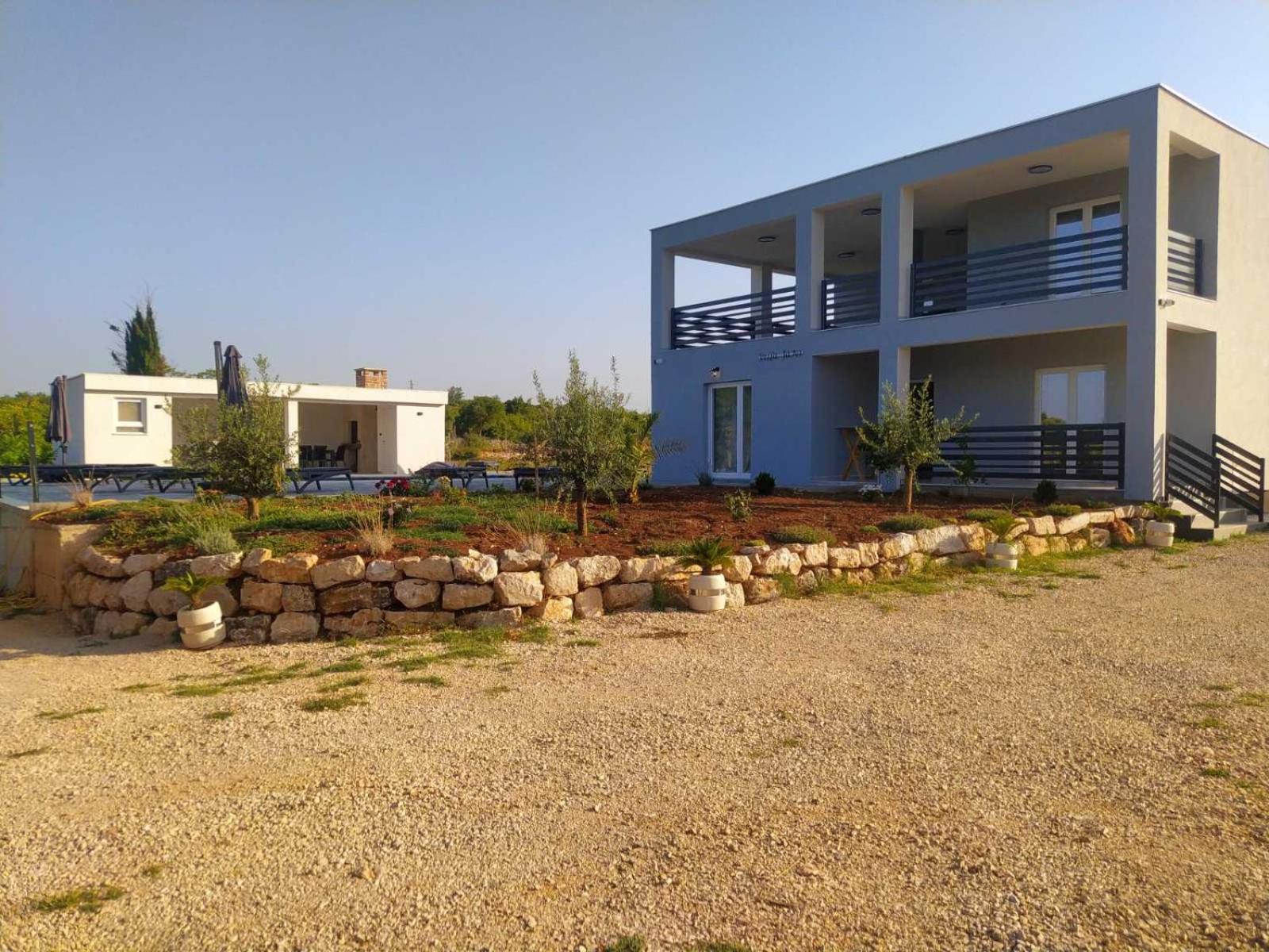 Villa JaNi