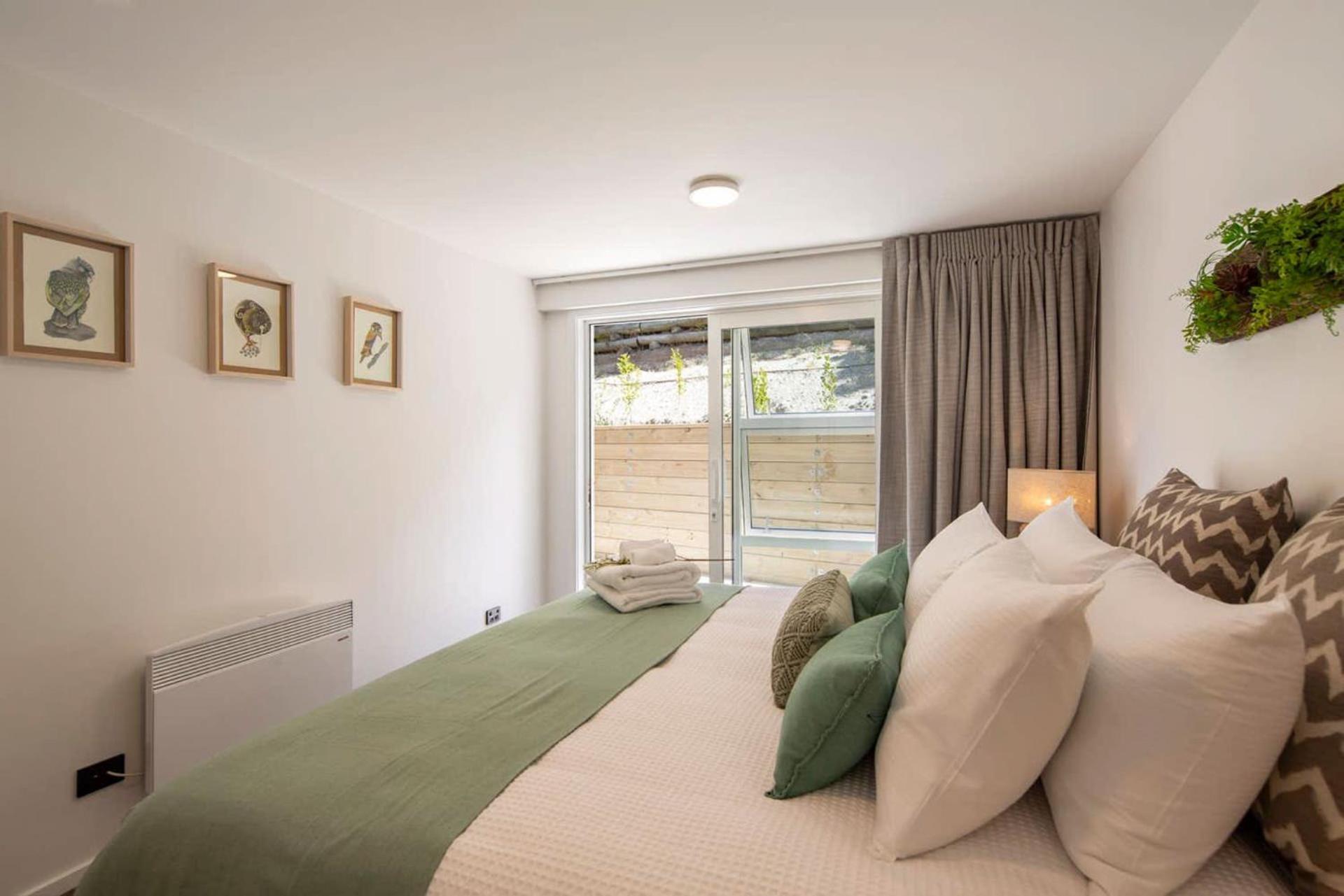 Hillside Villa 2- Walk To Town- AC- Free Parking view 3