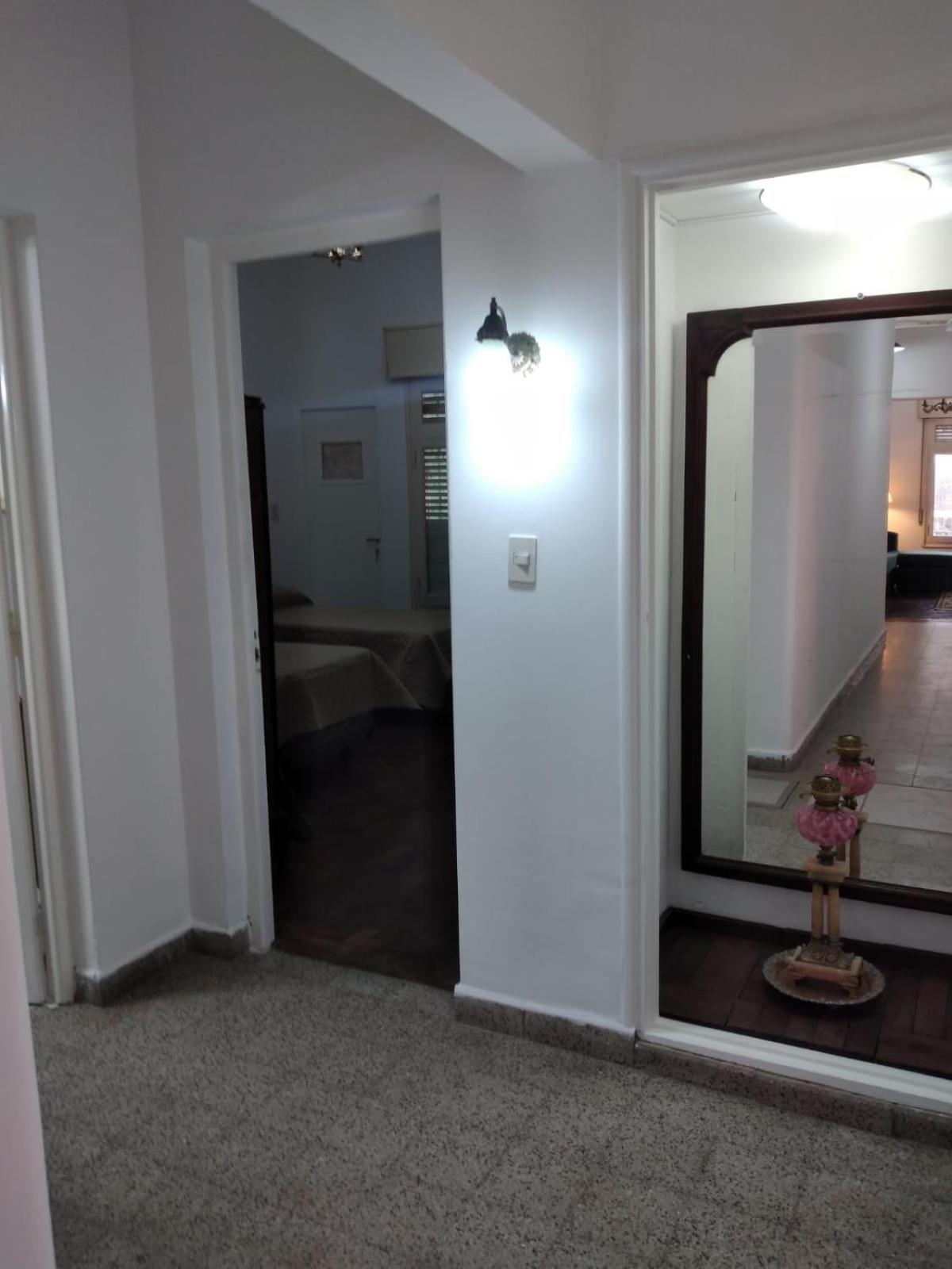 La Dorada , Casa entera en Excelente Zona Residencial con cochera techada