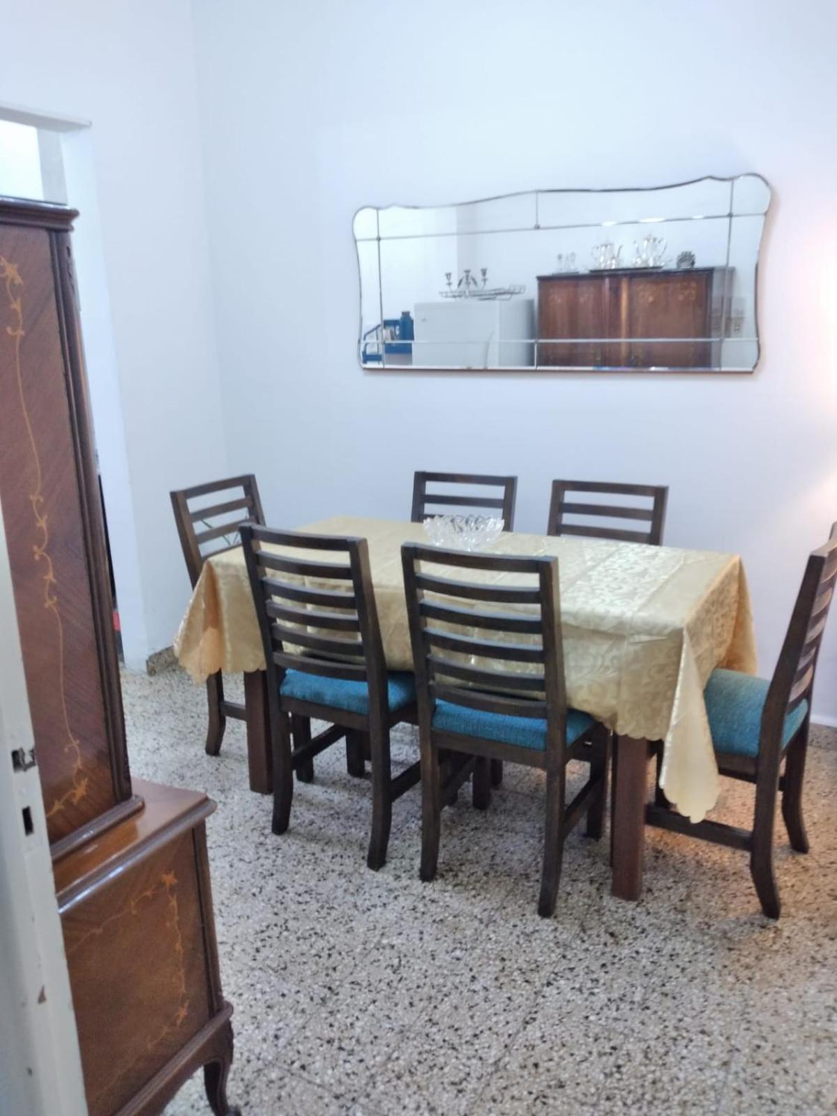 La Dorada , Casa entera en Excelente Zona Residencial con cochera techada
