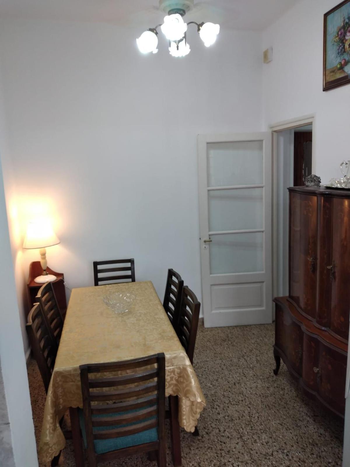 La Dorada , Casa entera en Excelente Zona Residencial con cochera techada