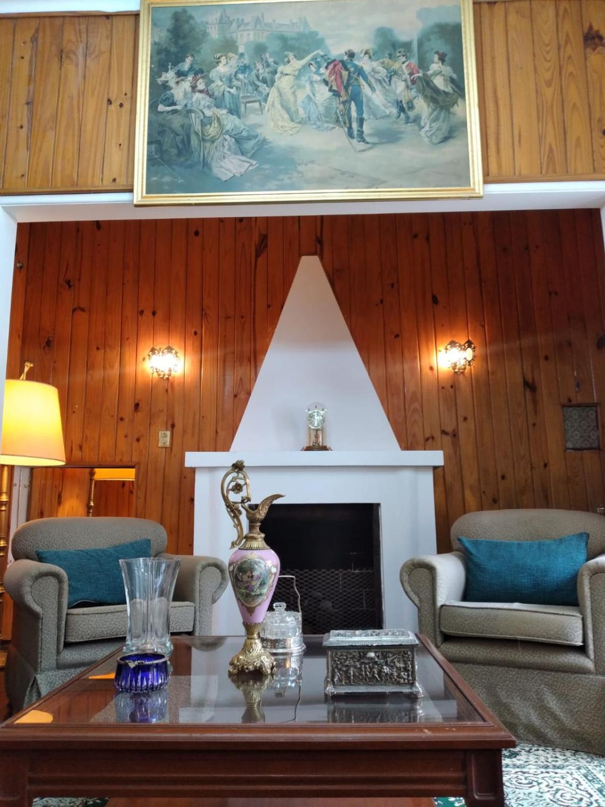 La Dorada , Casa entera en Excelente Zona Residencial con cochera techada