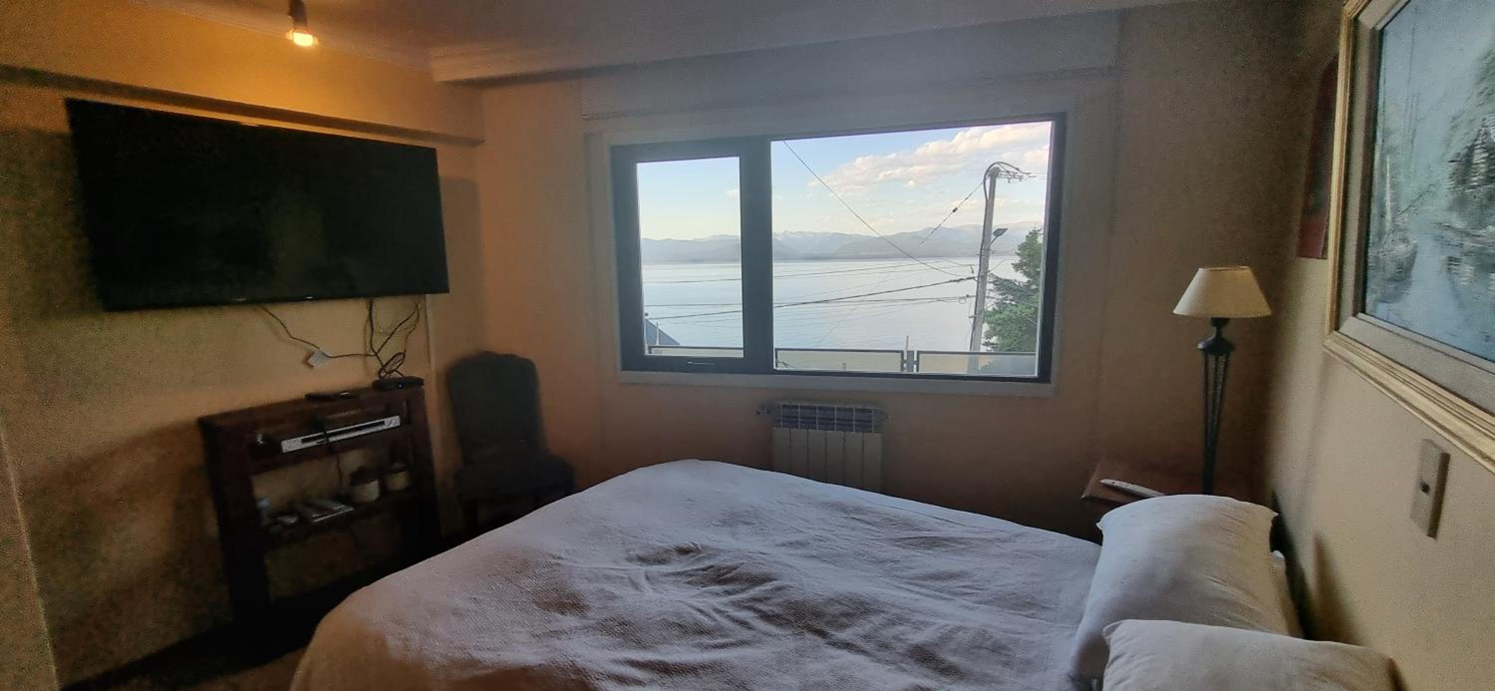 Departamento Calle España - Vista Lago