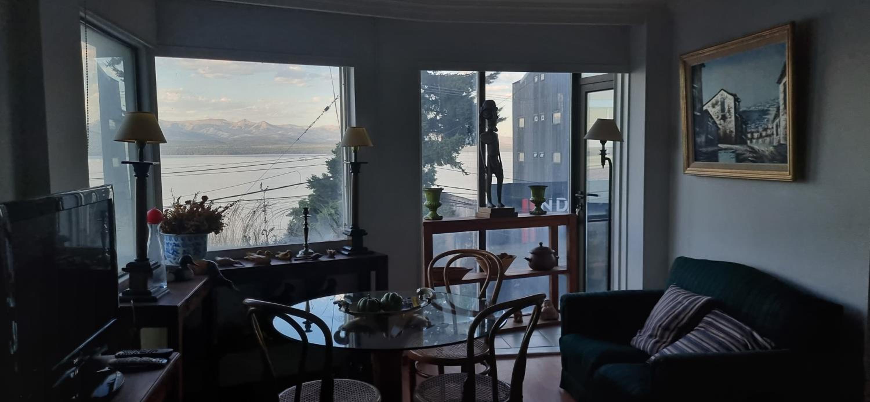 Departamento Calle España - Vista Lago