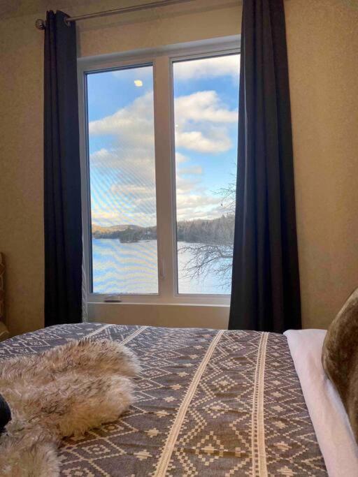 Luxury Panoramic View Waterfront-SPA-Games-Mont Tremblant