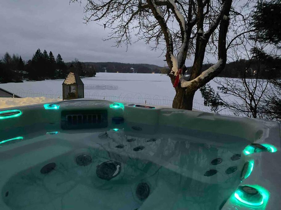Luxury Panoramic View Waterfront-SPA-Games-Mont Tremblant