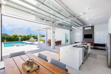 Oceanside 2 Bedroom Luxury Villa with Private Pool, 500ft from Long Bay Beach -V6 view 4