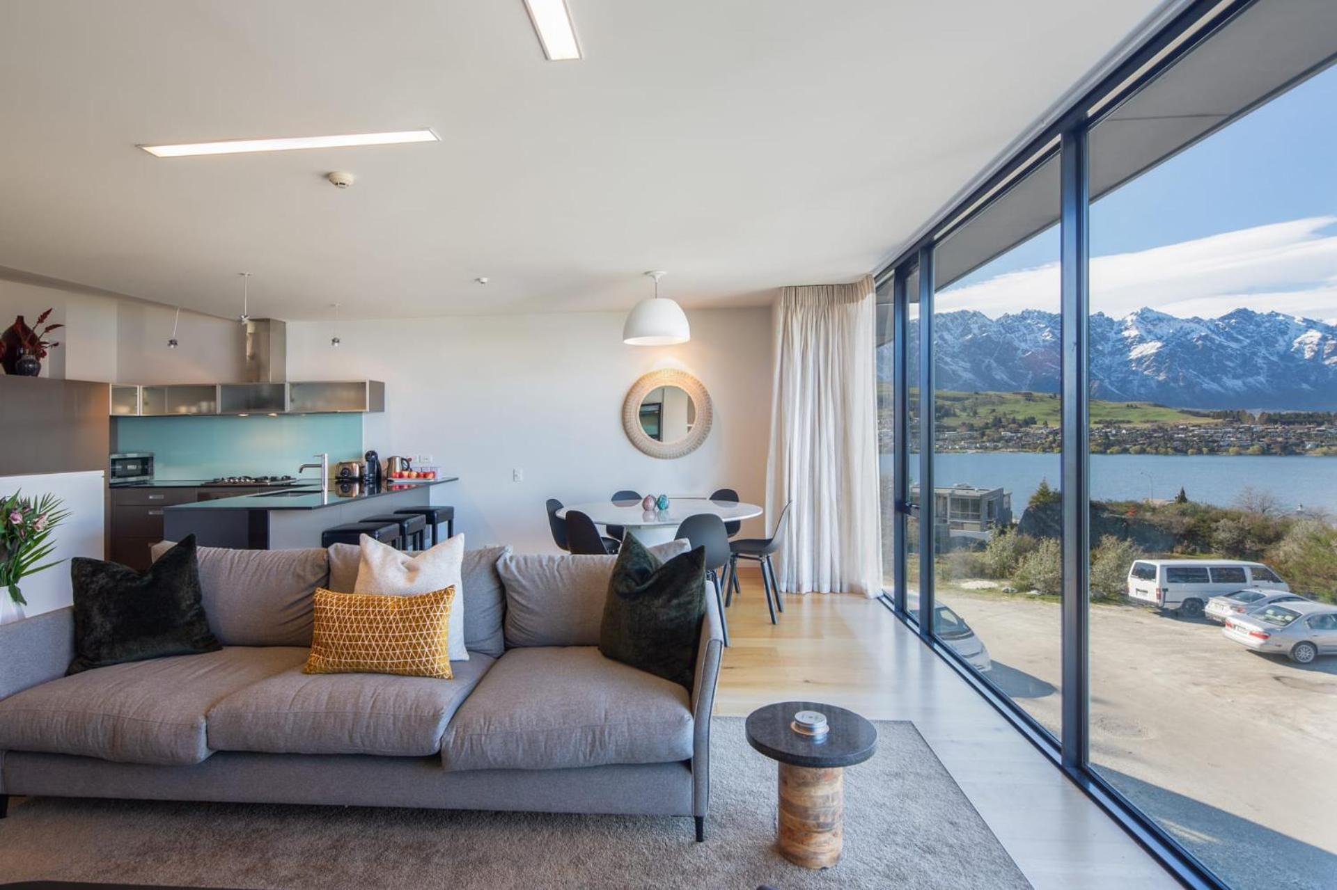 Villa Pukak-i Gas Fire- Free Parking- Lake Views view 5