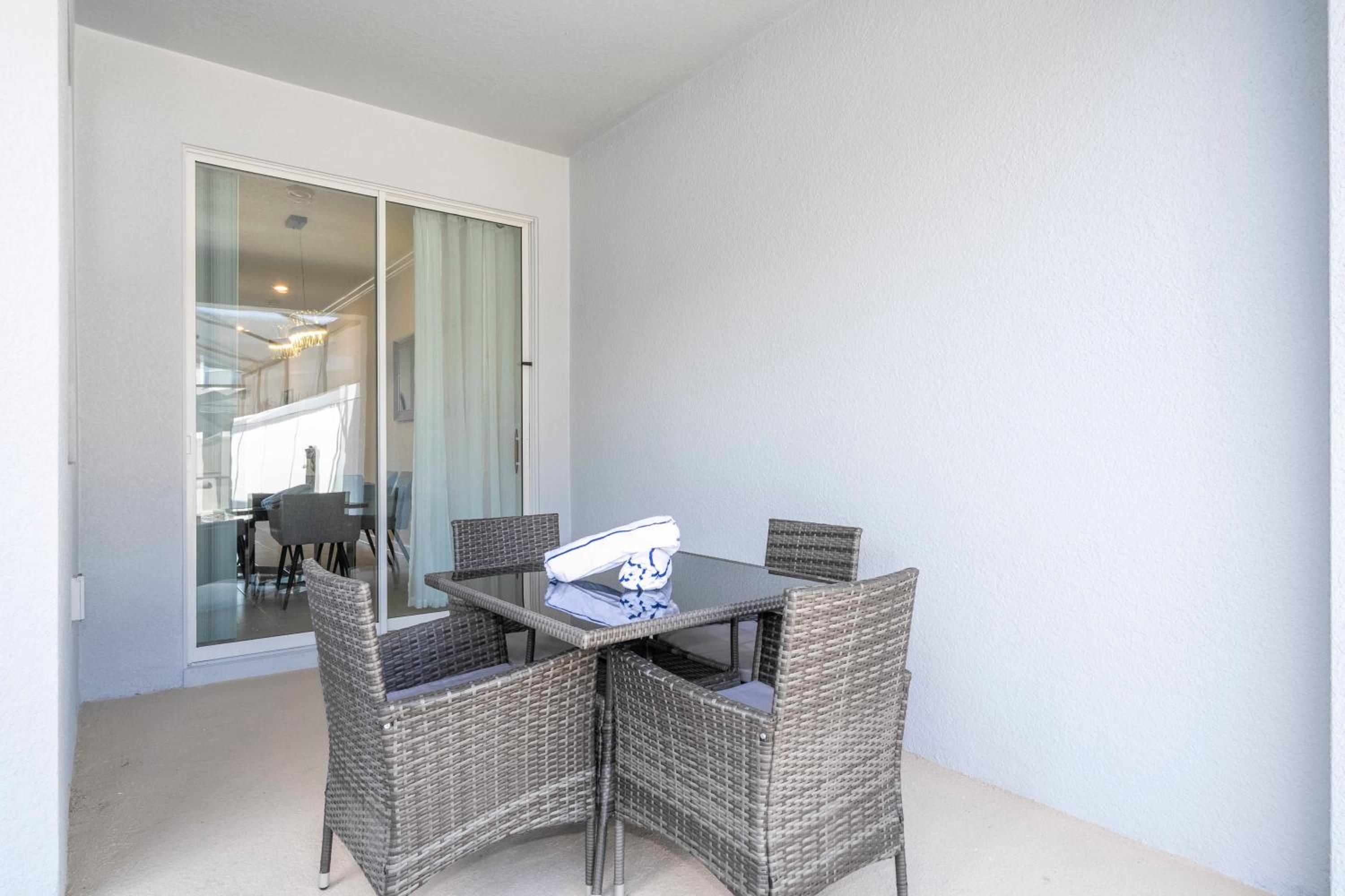 Stunning 4 Bd w Pool @ Storey Lake Resort 2613