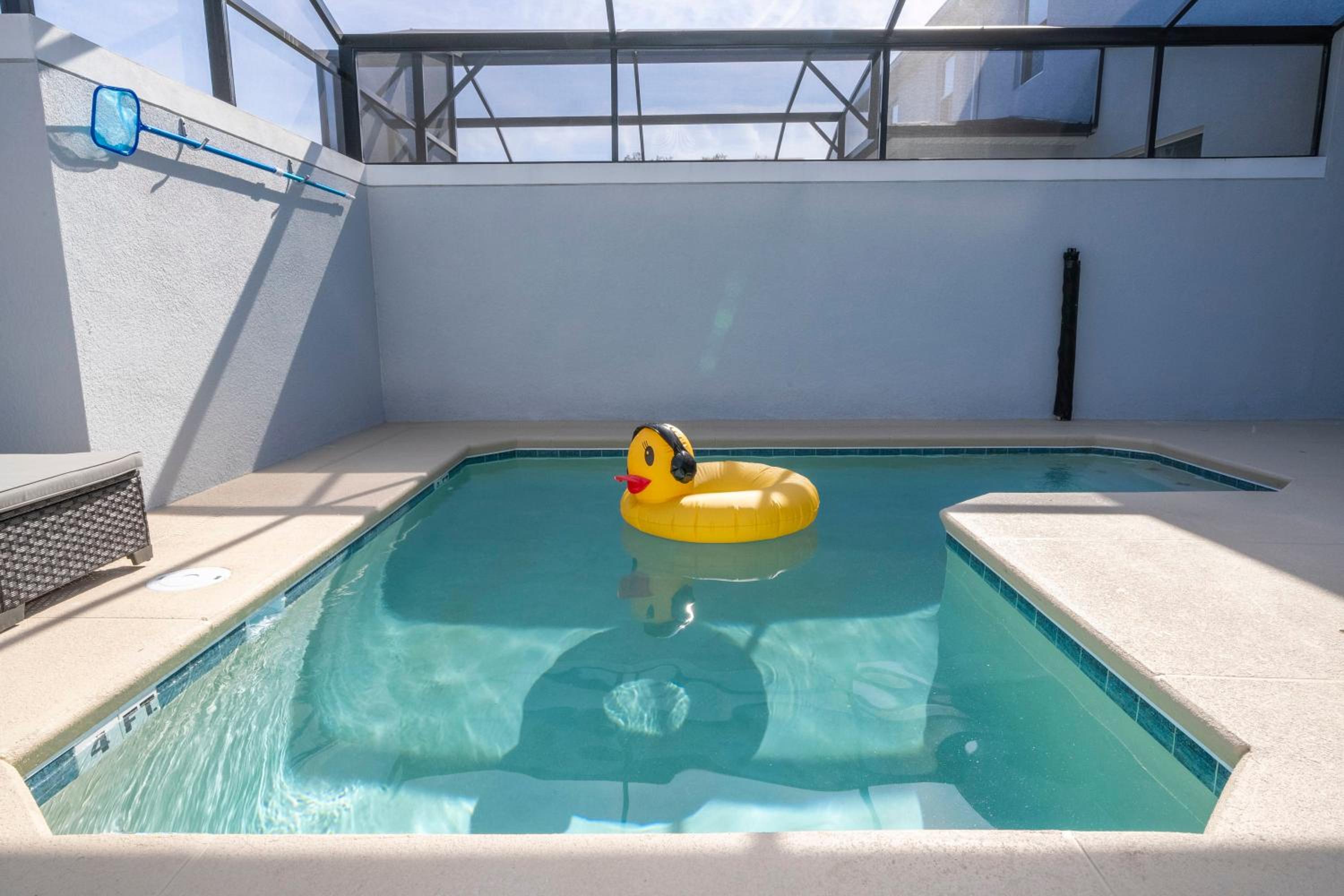 Stunning 4 Bd w Pool @ Storey Lake Resort 2613