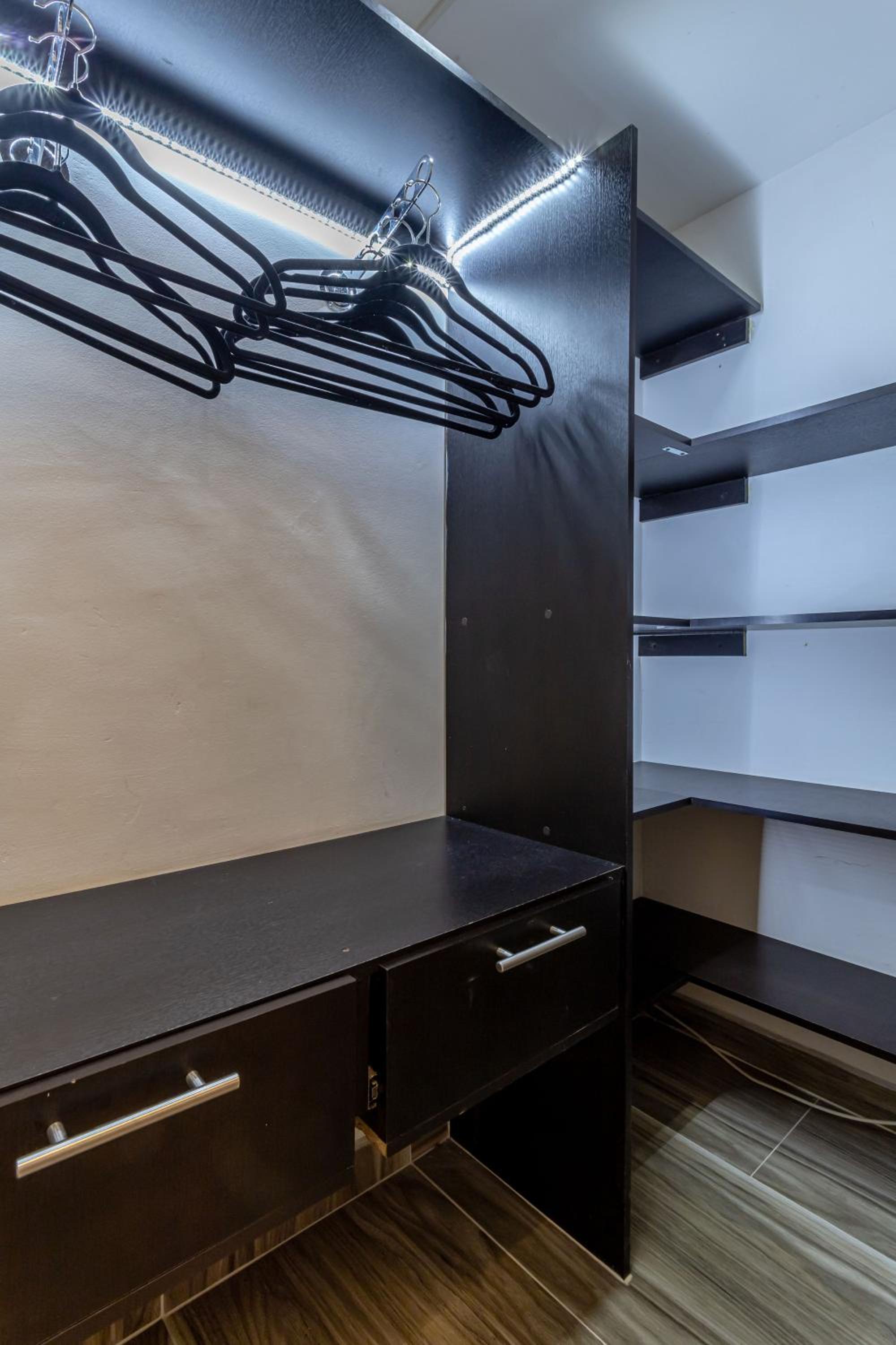 Cozy Apartment with A/C in North Medellin.