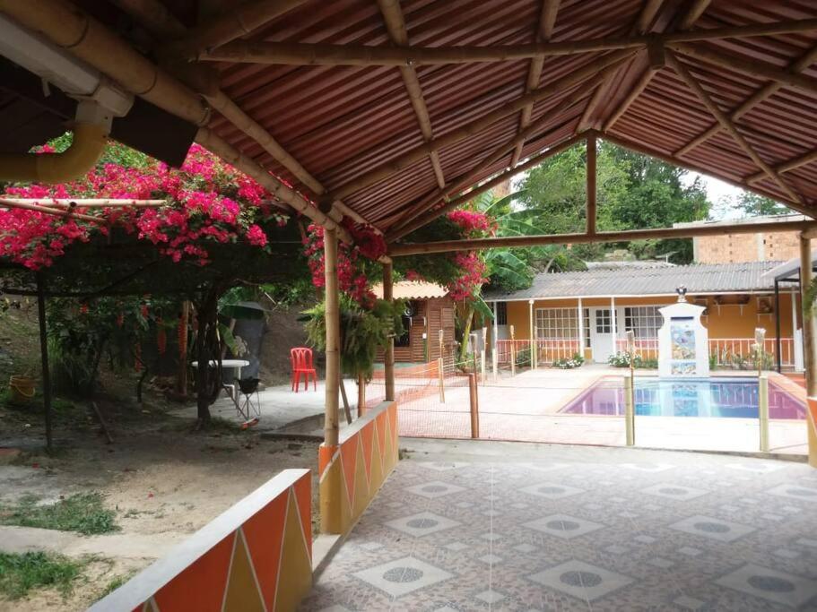 Experiencia de finca campestre Las Palmas
