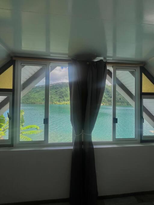 Tiare, vue sur la Baie de Faaroa view 5