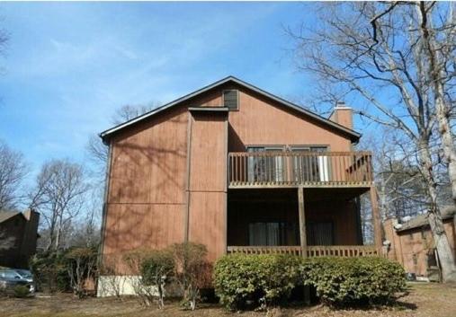 Charming Condo Near WFU and Hospitals, Full Kitchen, Strong WiFi, In-Unit Laundry view 2