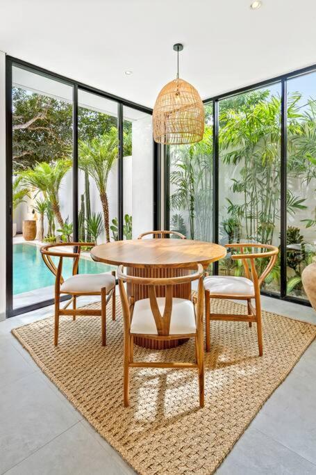 Villa Lago - Modern Tropical 1BR Villa Nestled in Bingin view 5