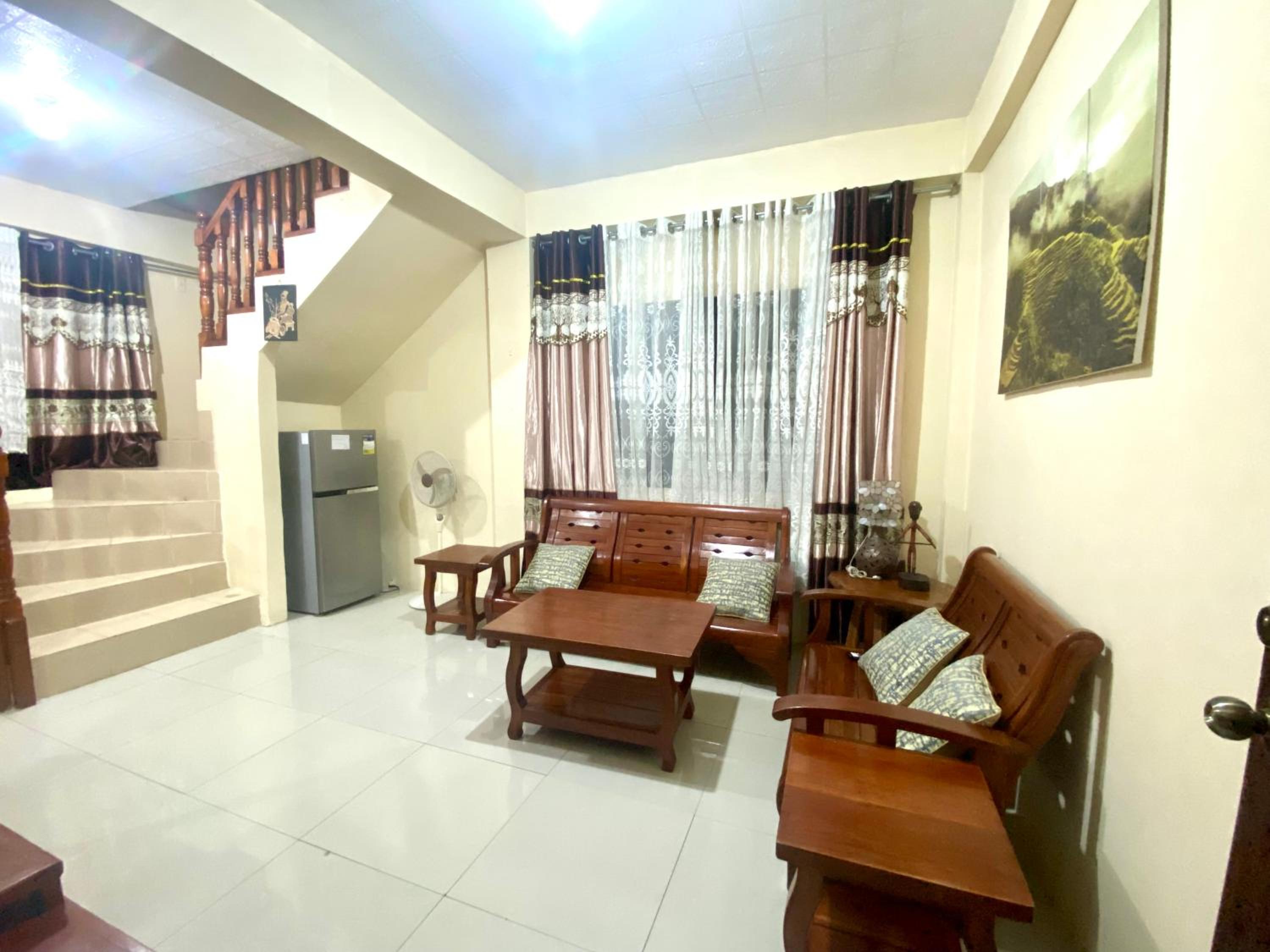 Backpackers hostel and transient house