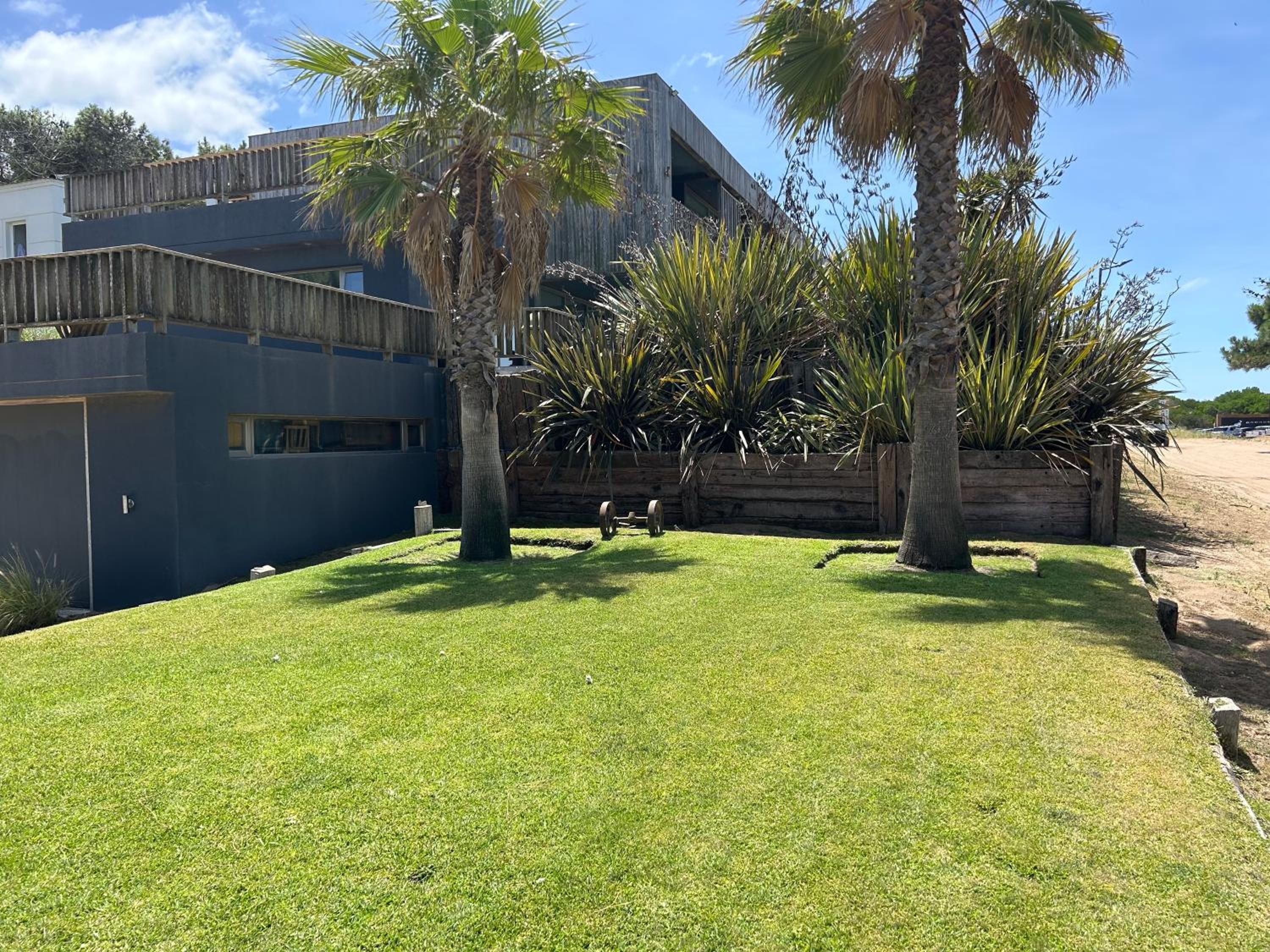 Casa Frontera