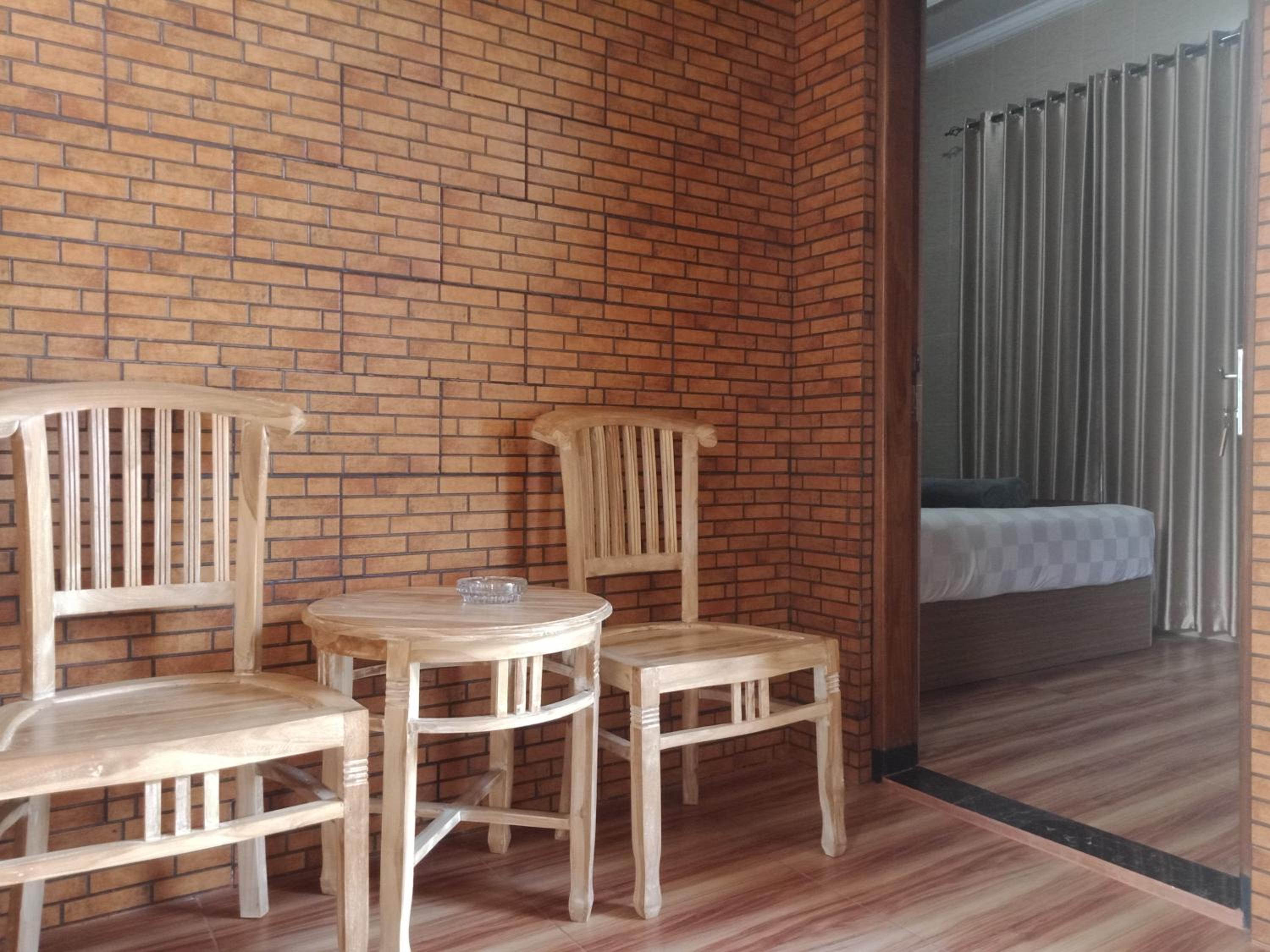 Tirtasuci House