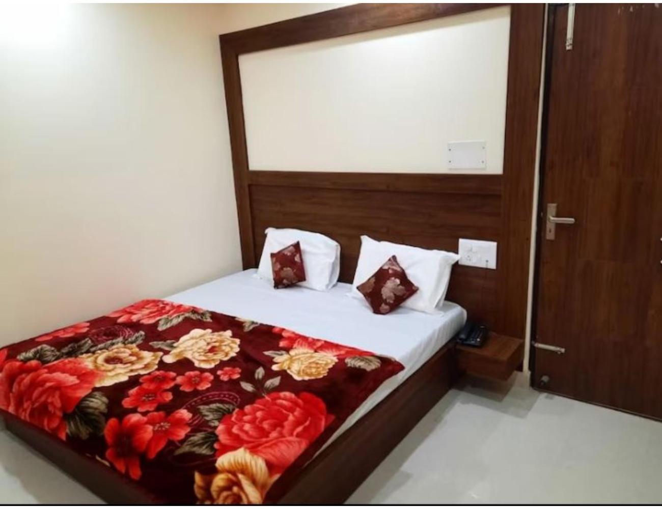 Hotel The Elite, Katra view 4